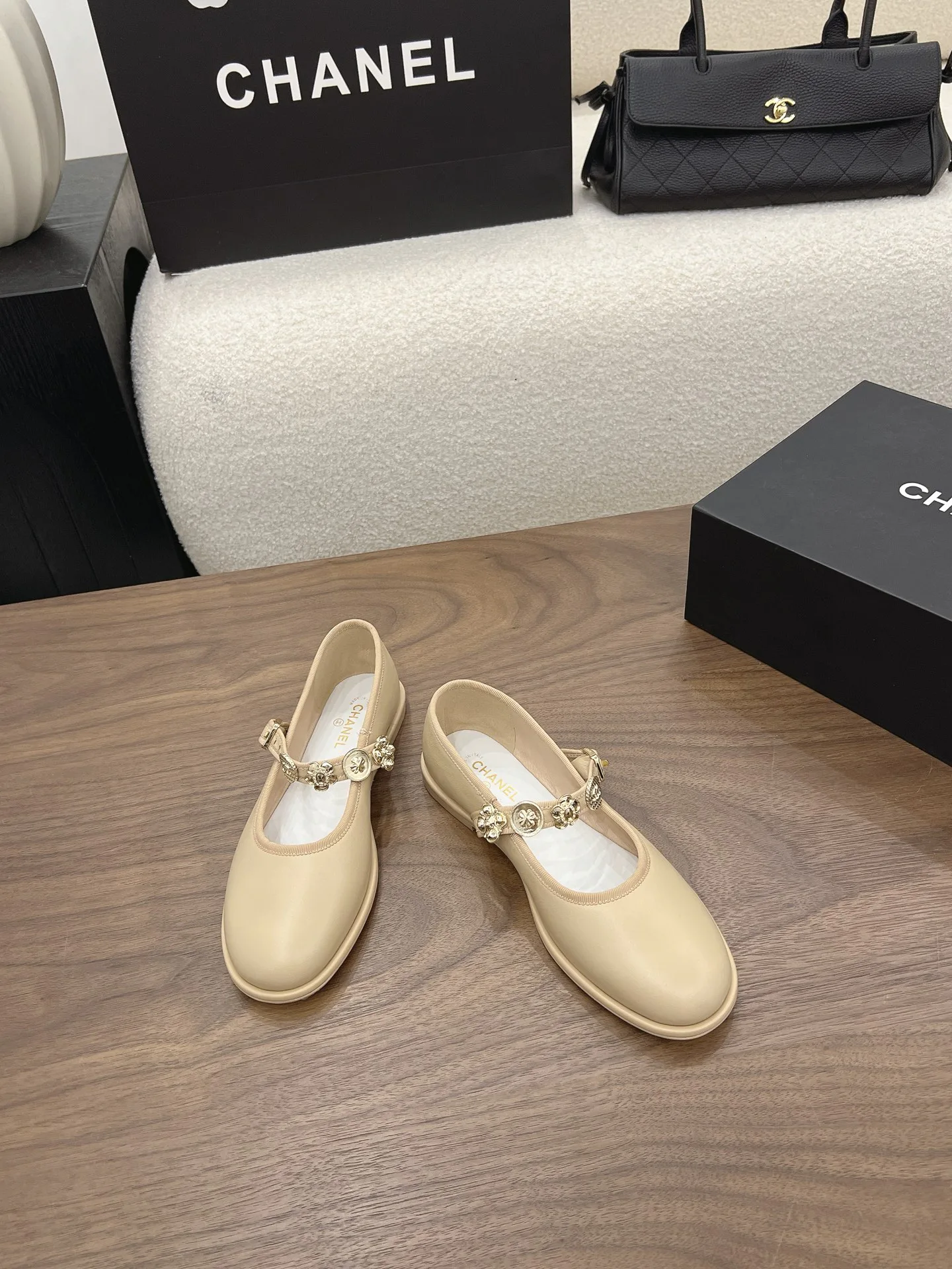 Туфли Женские Chanel 17303650