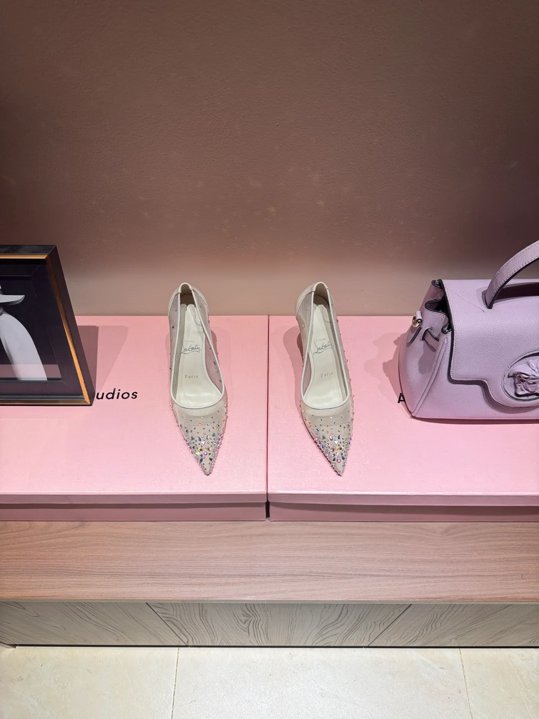 Туфли Женские Christian Louboutin 5737578