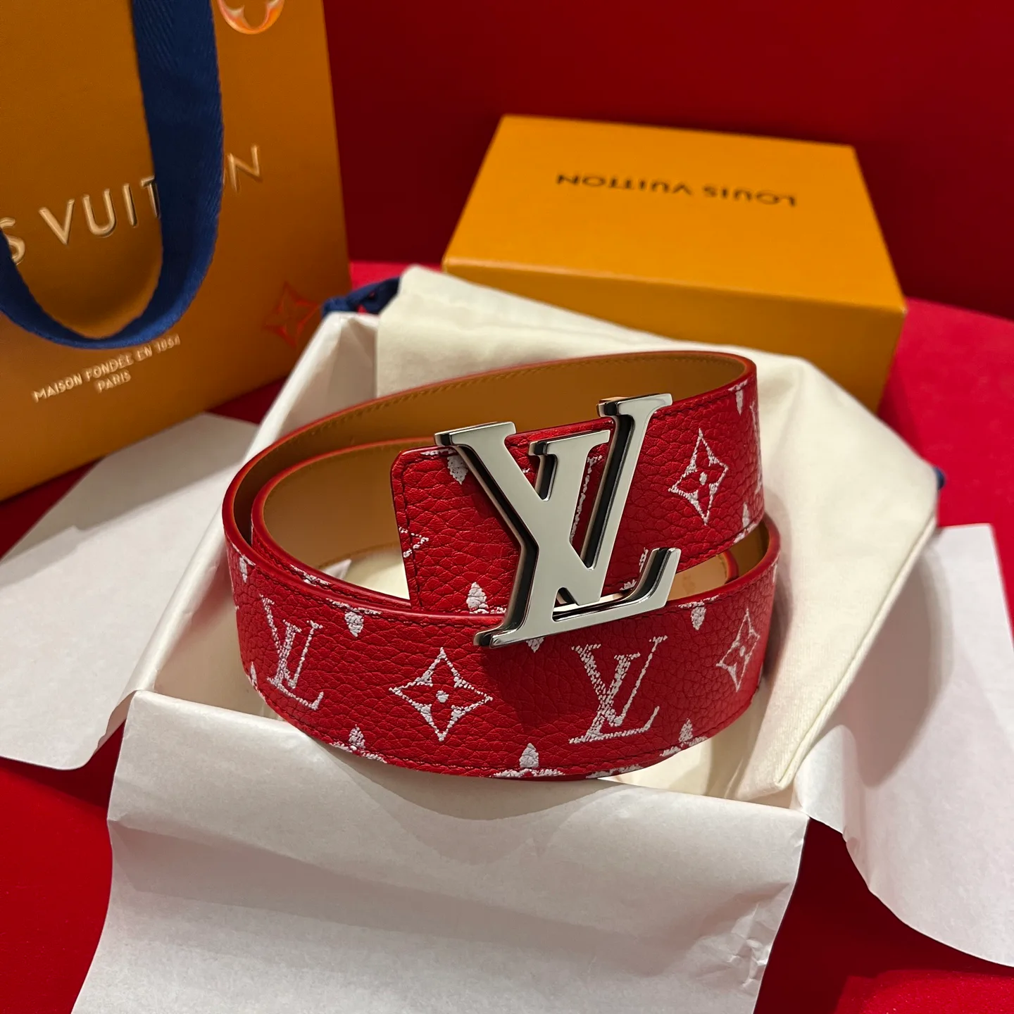 Ремни Louis Vuitton 17645324