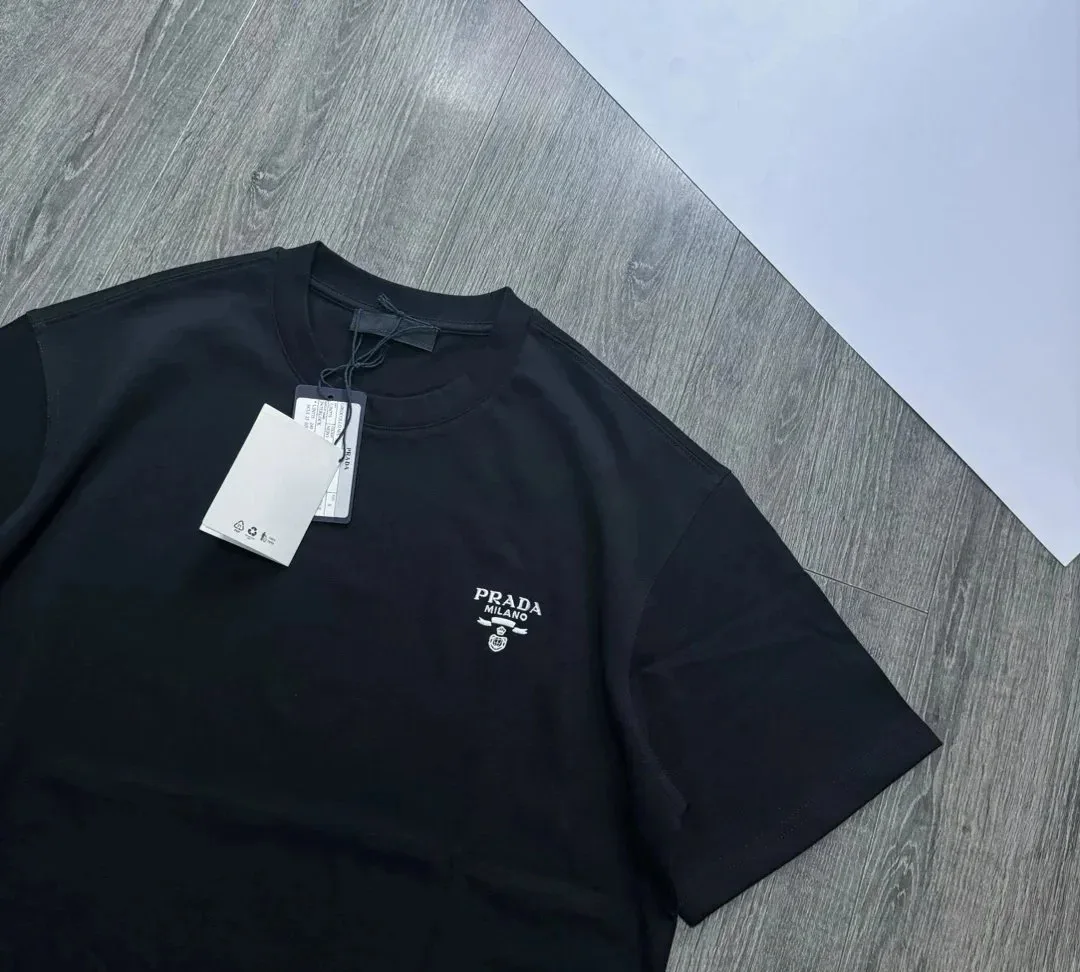 Футболки Женские Prada 8368