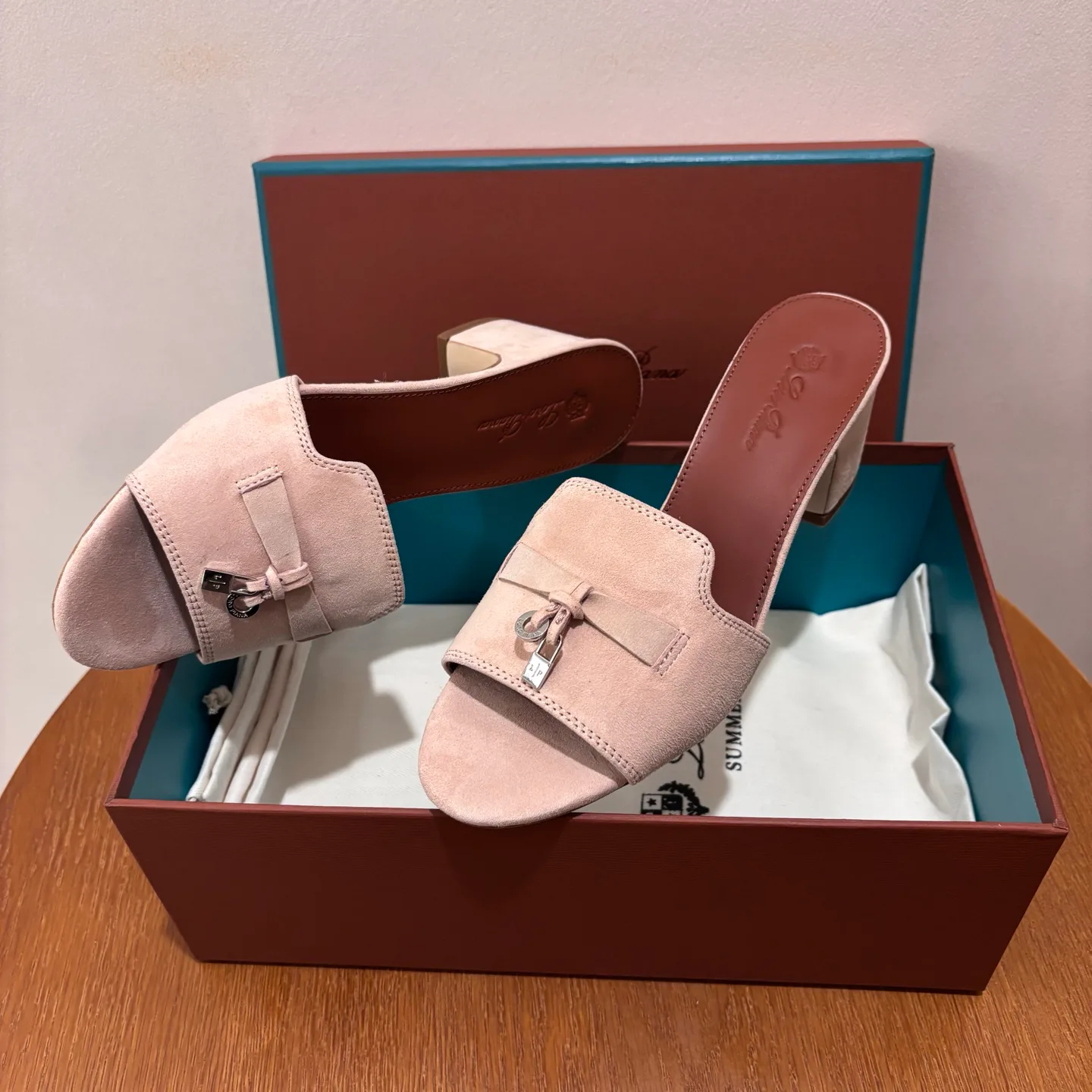 Босоножки Женские Loro Piana 3499319