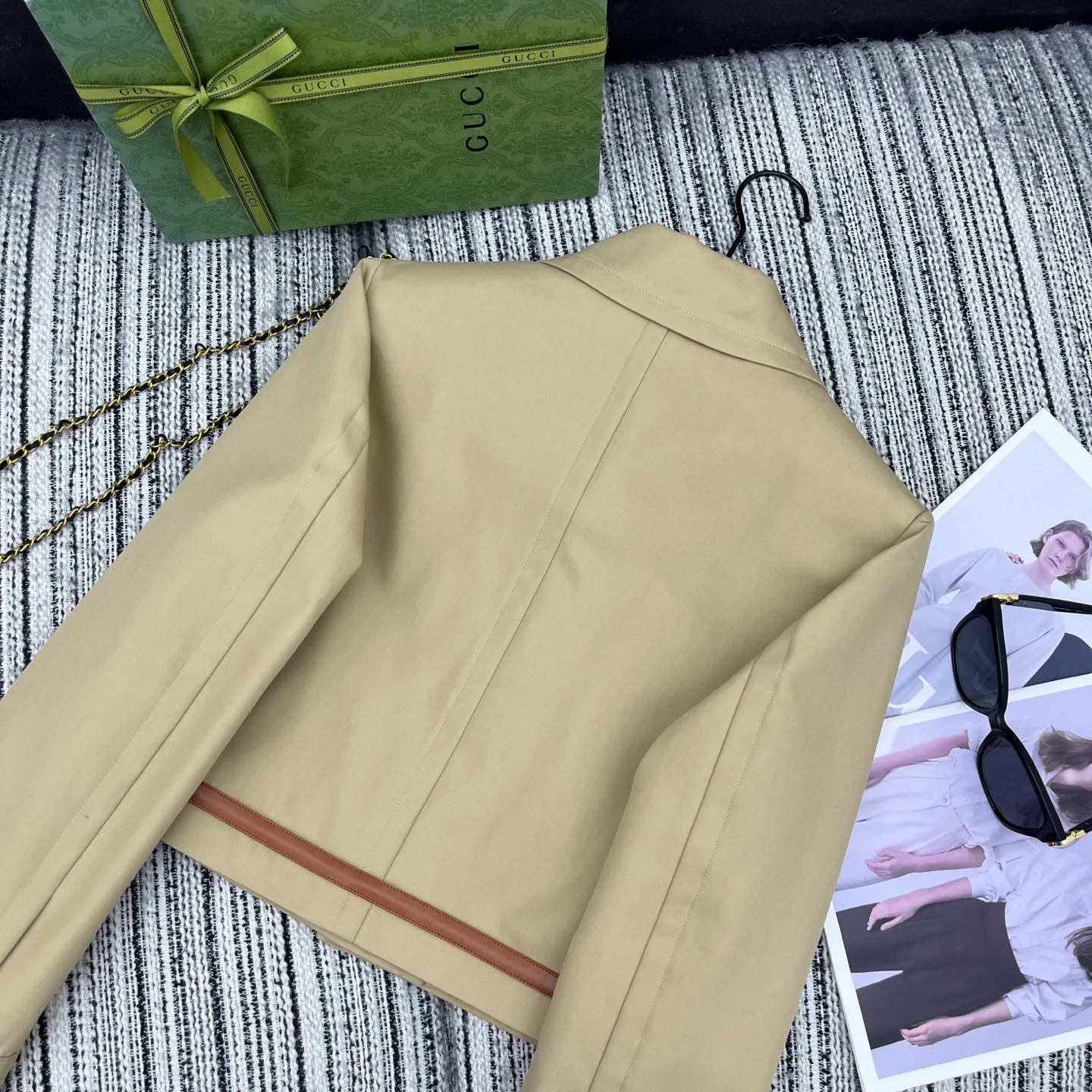 Куртки И Пуховики Женские Gucci 21641