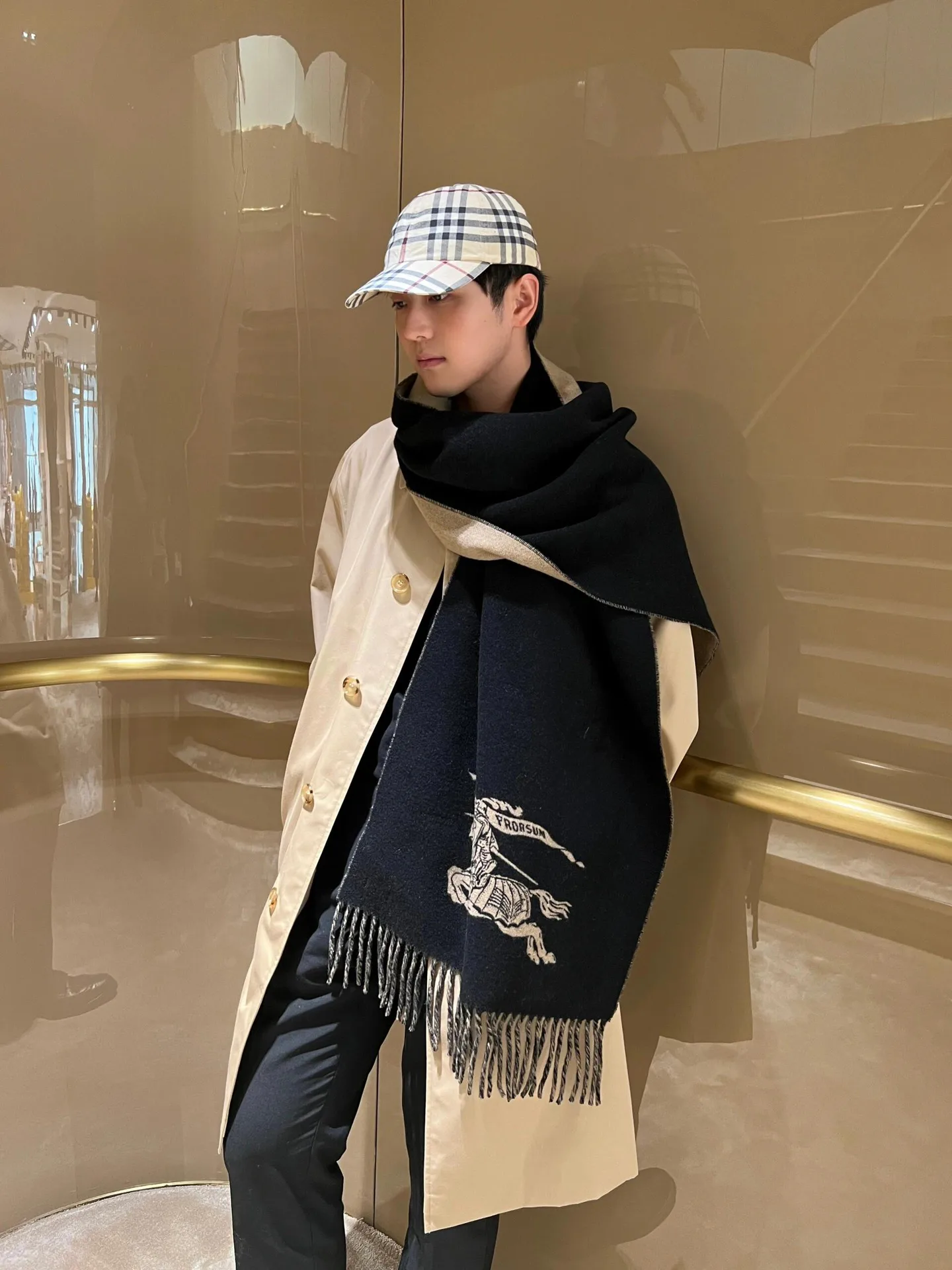 Шарфы Burberry 347403