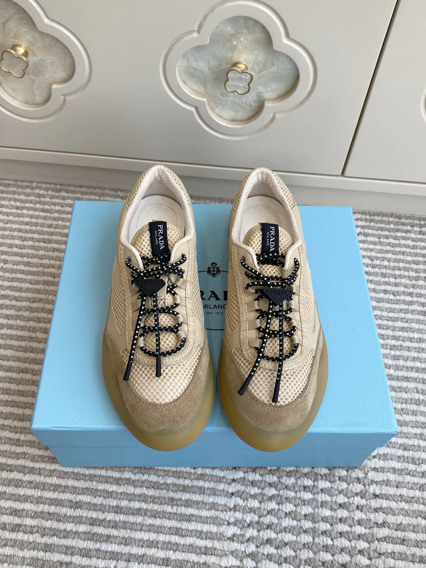 Кроссовки Женские Prada 13239495