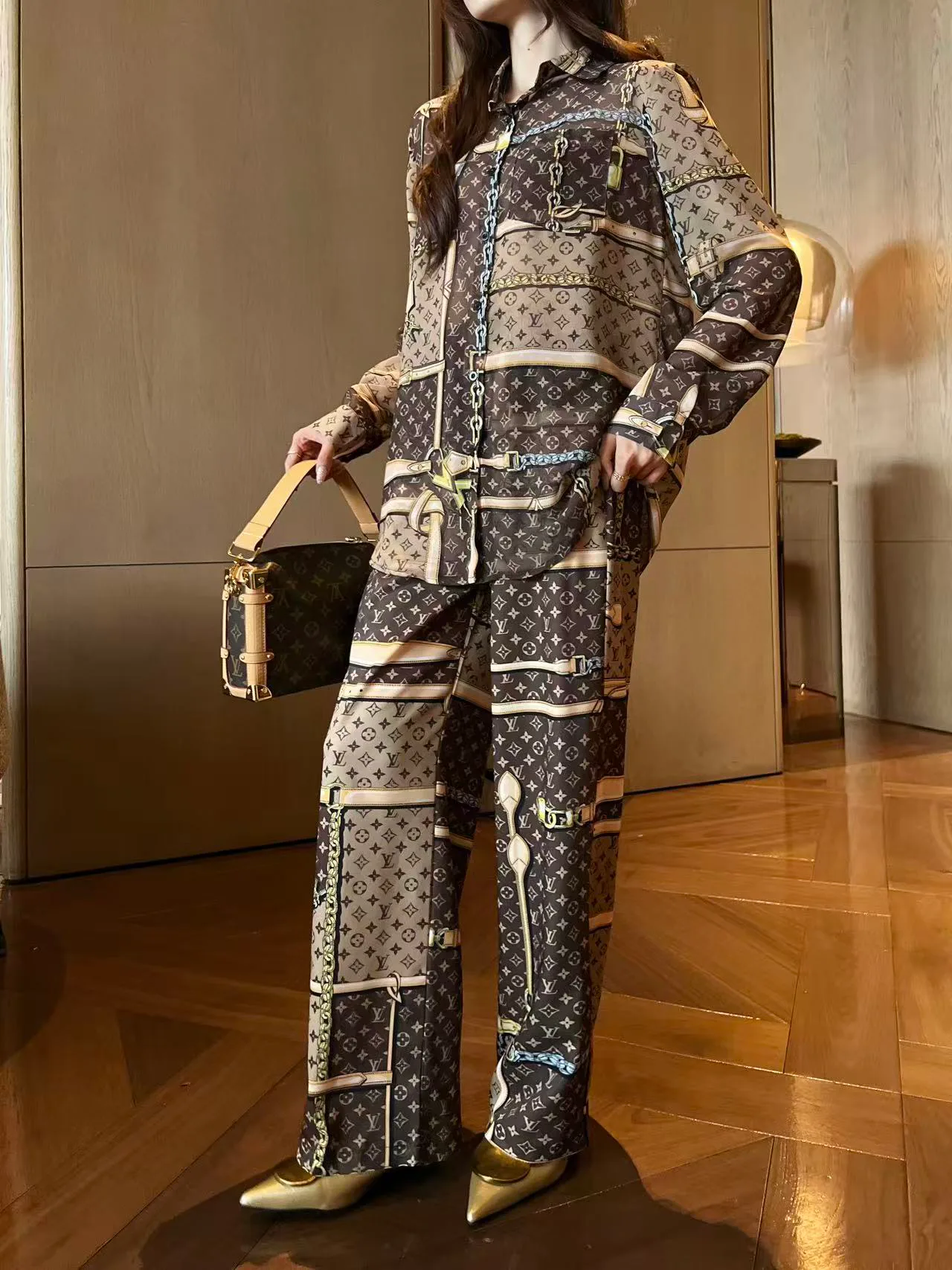 Рубашки Женские Louis Vuitton 1705480