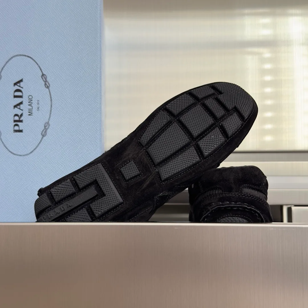Кроссовки Женские Prada 12828835