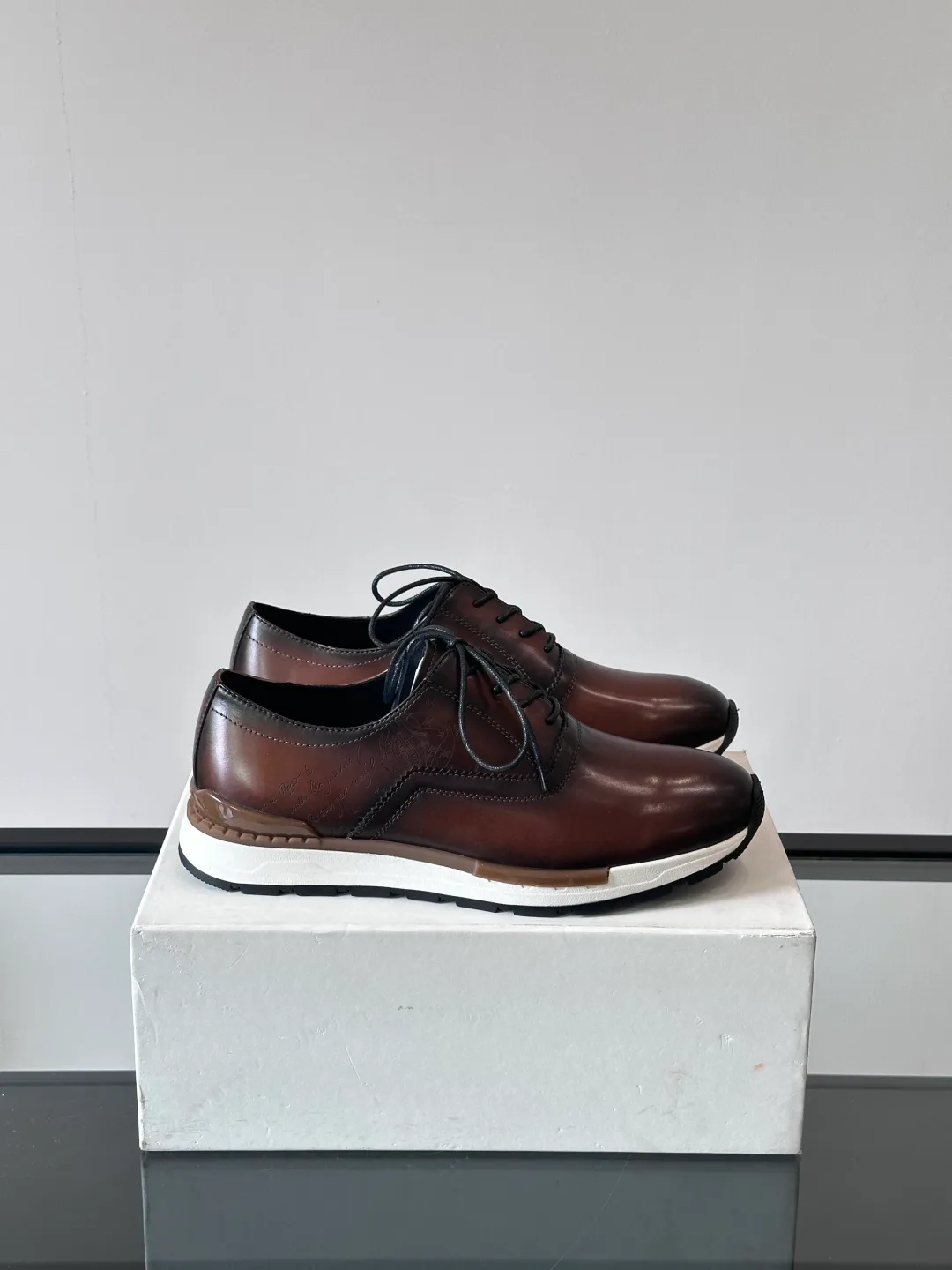 Кроссовки Мужские Berluti 28192