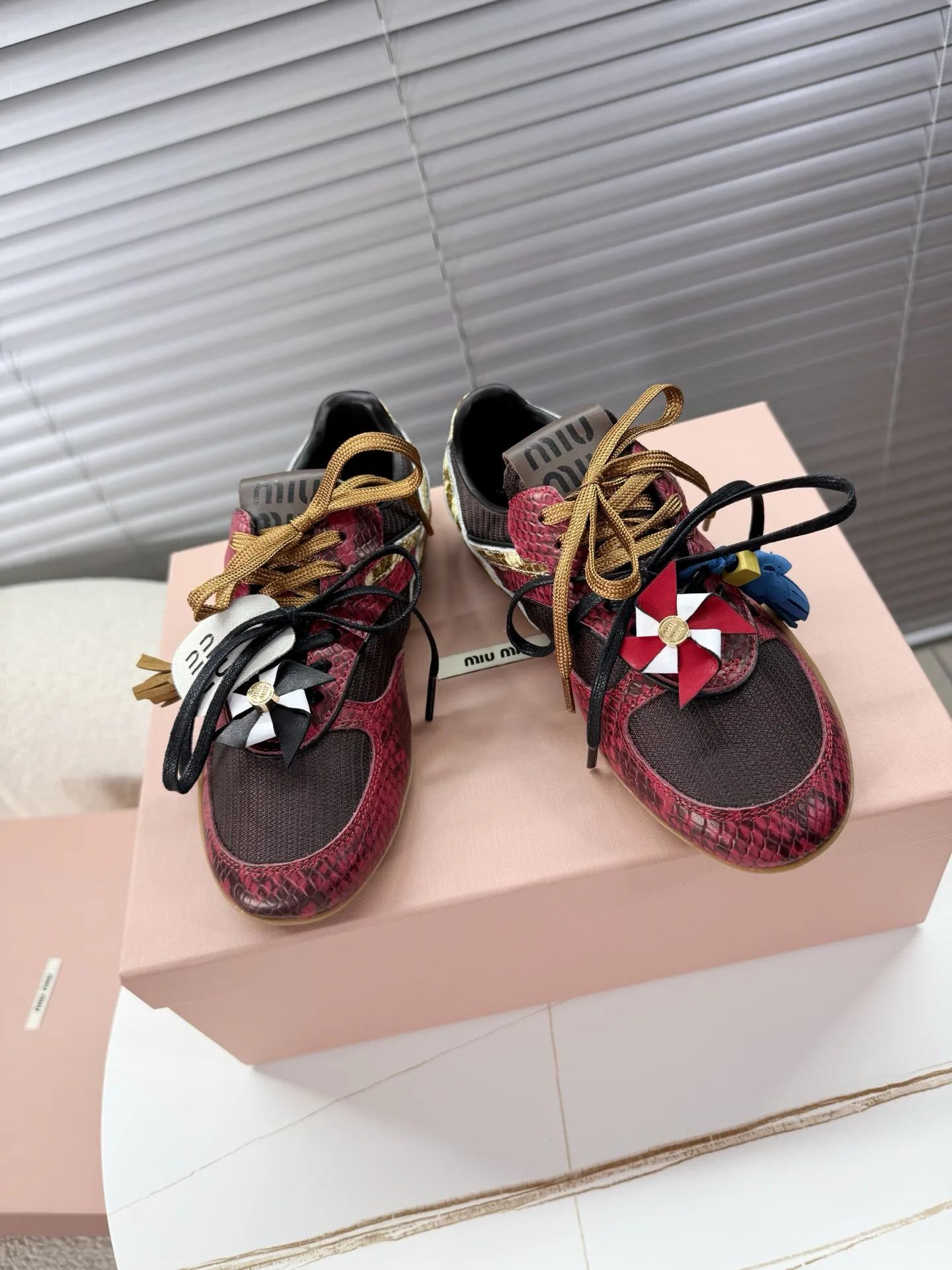 Кроссовки Женские Miu Miu 3742518