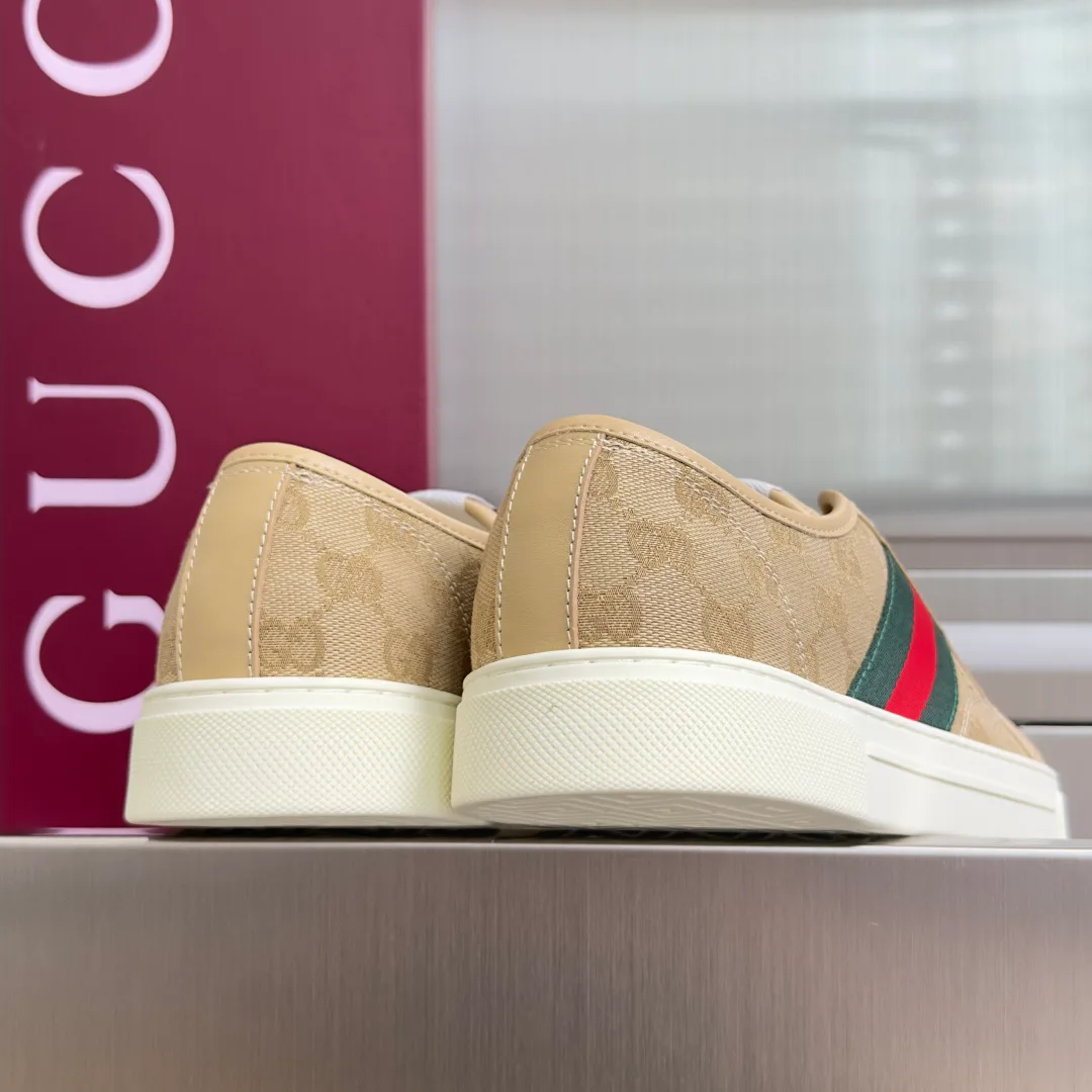 Кроссовки Женские Gucci 13300439