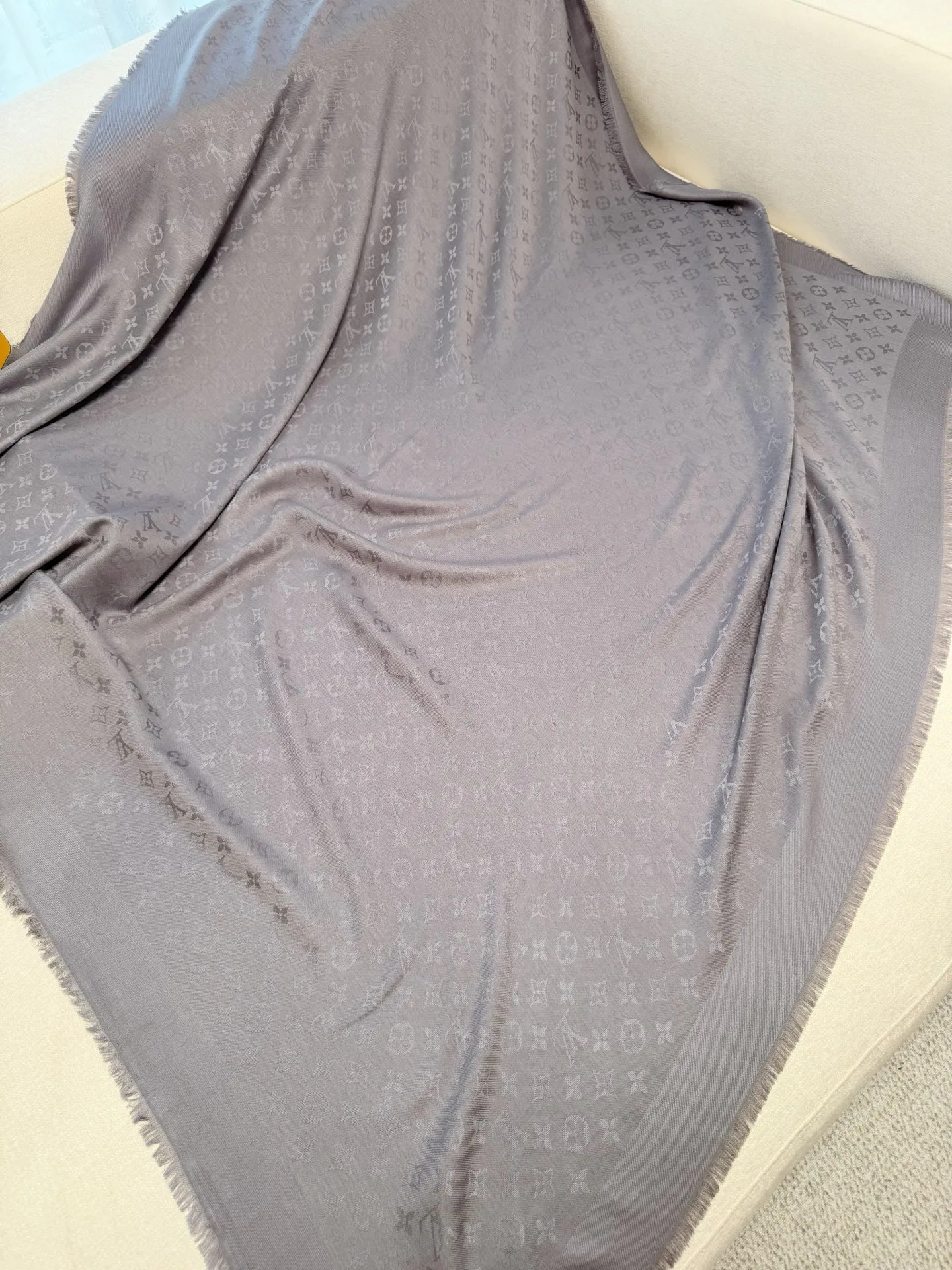 Шарфы Louis Vuitton 437765