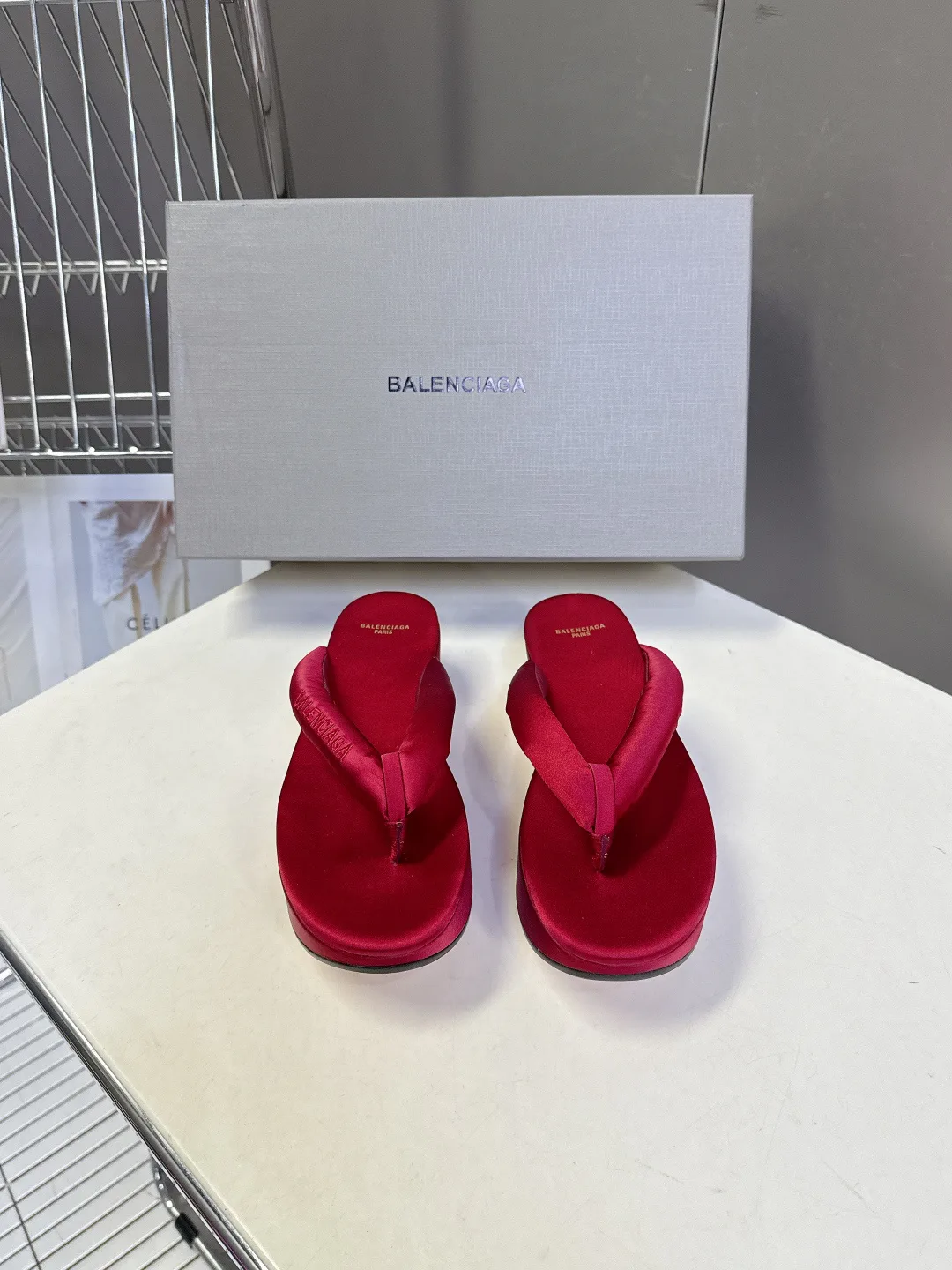 Шлепанцы Женские Balenciaga 14709516