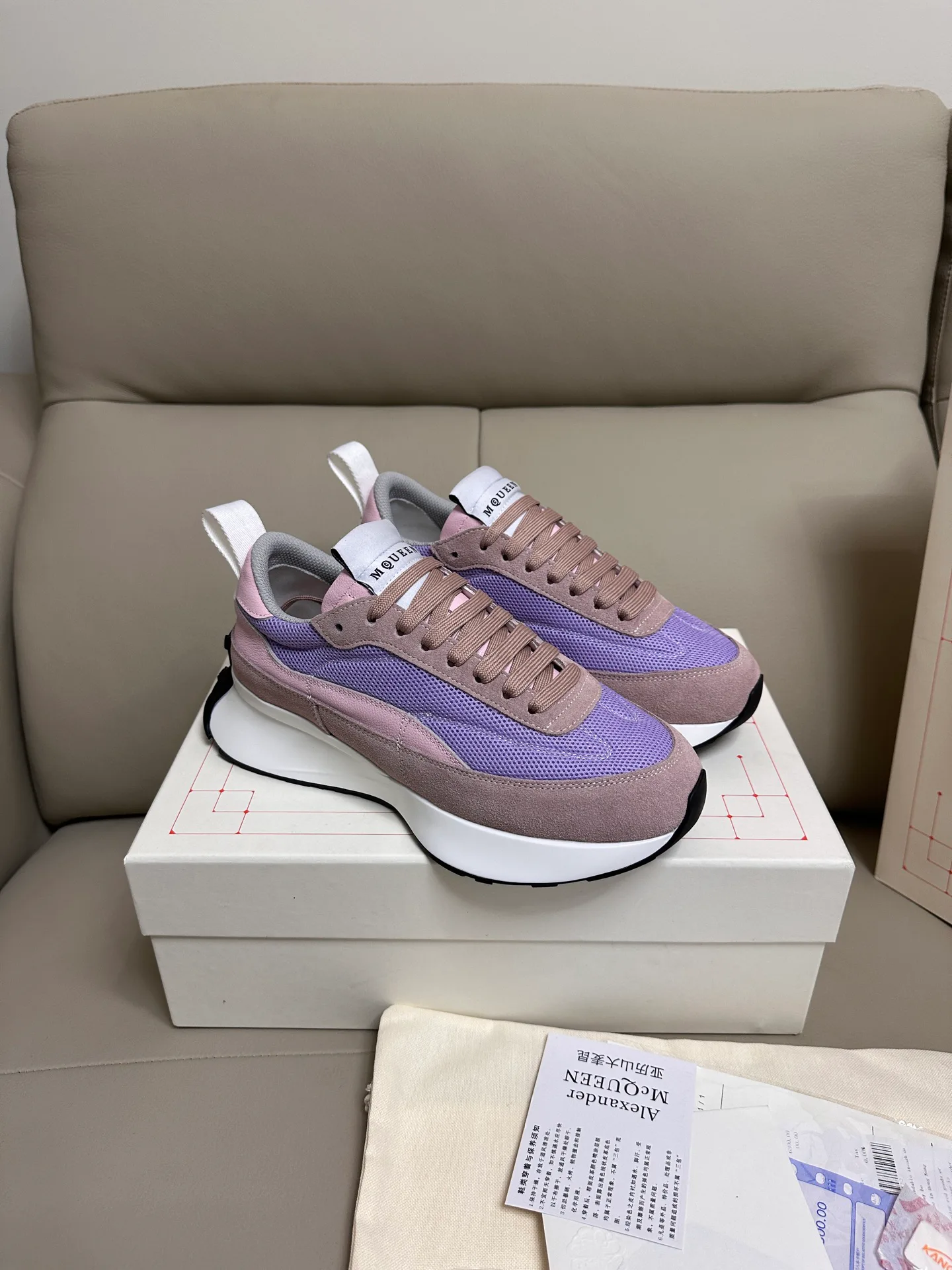 Кроссовки Женские Alexander Mcqueen 18616737