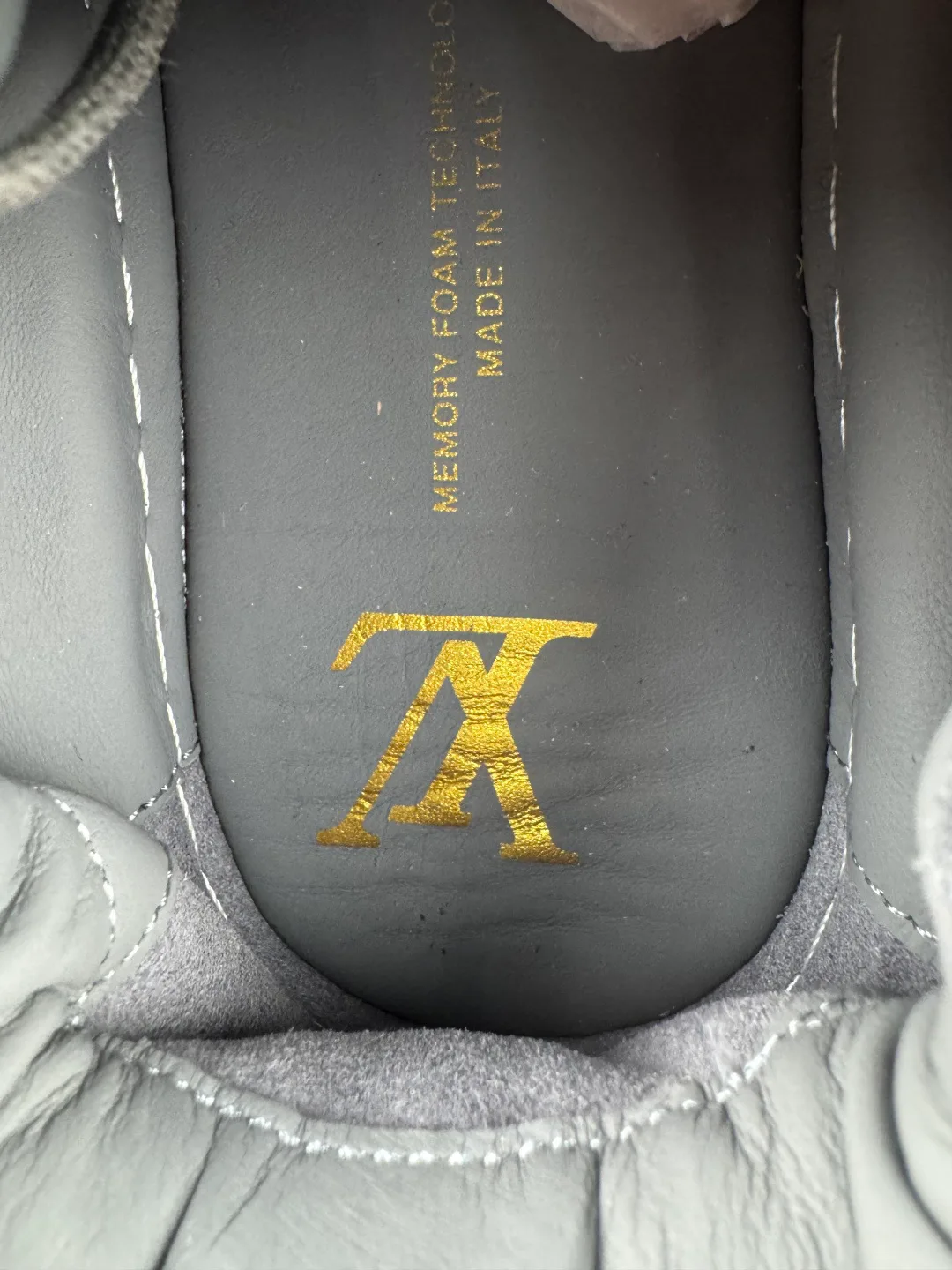 Кроссовки Мужские Louis Vuitton 11907205