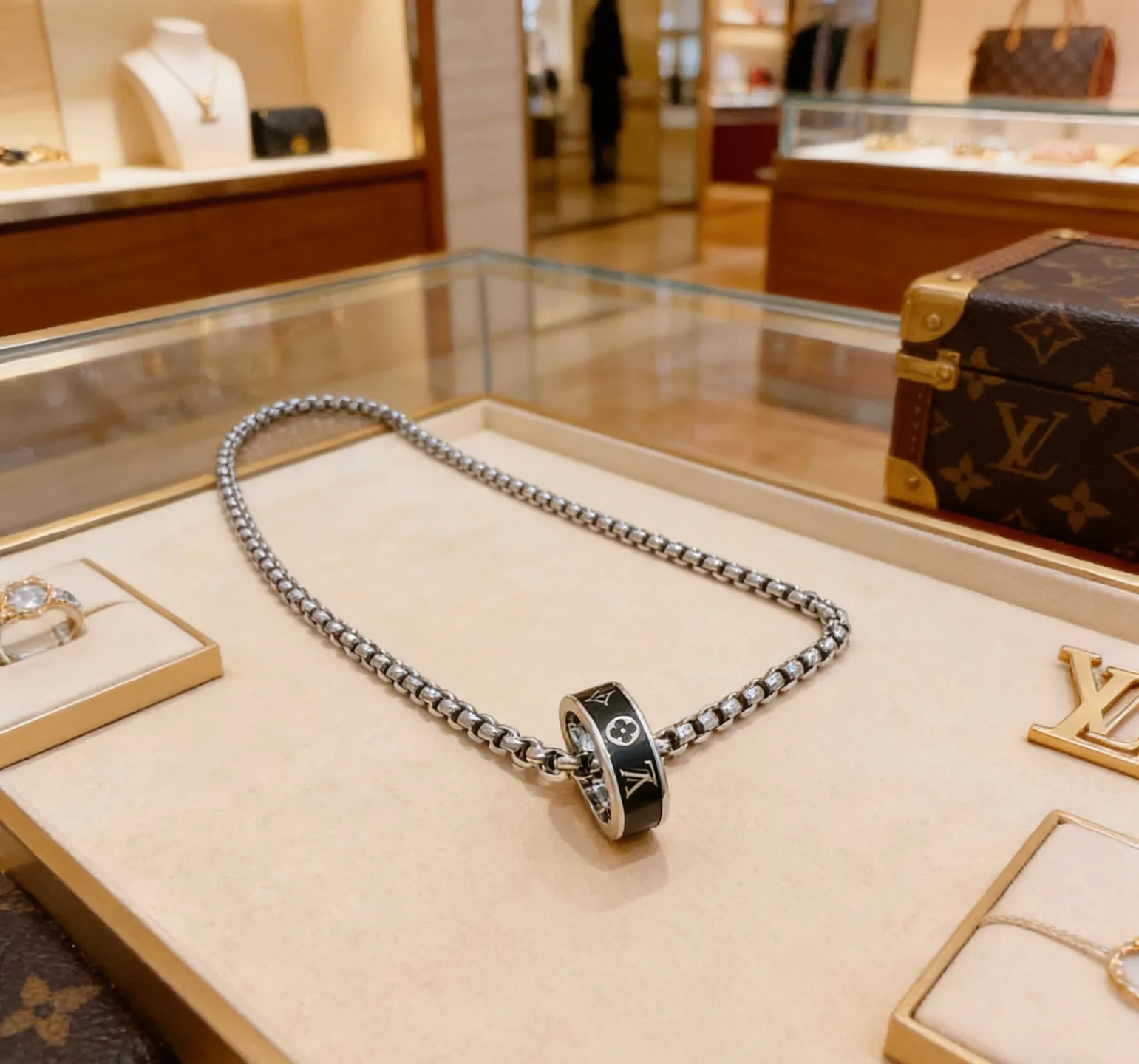 Бижутерия Louis Vuitton 11577800