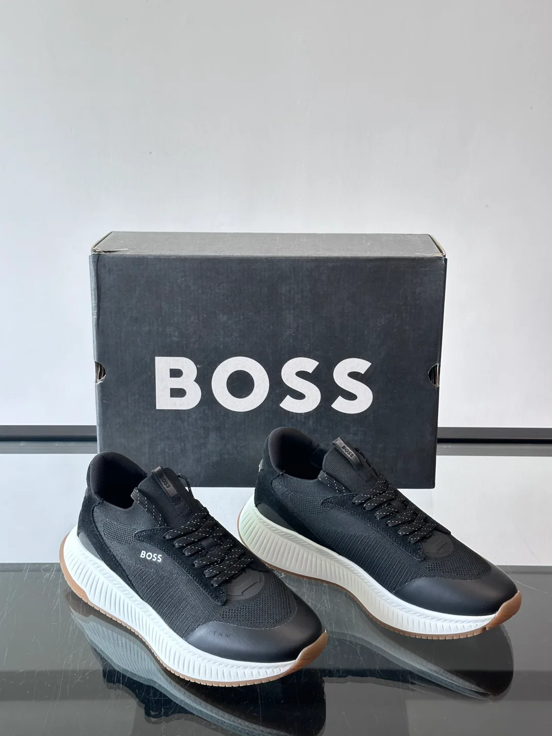 Кроссовки Мужские Hugo Boss 829868