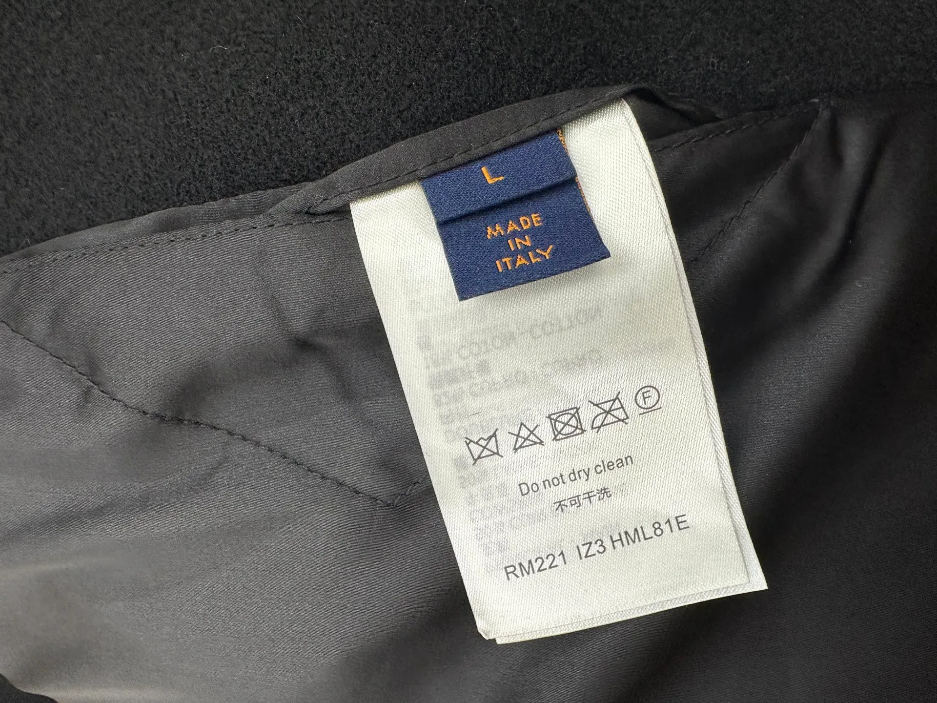 Куртки И Пуховики Женские Louis Vuitton 212534