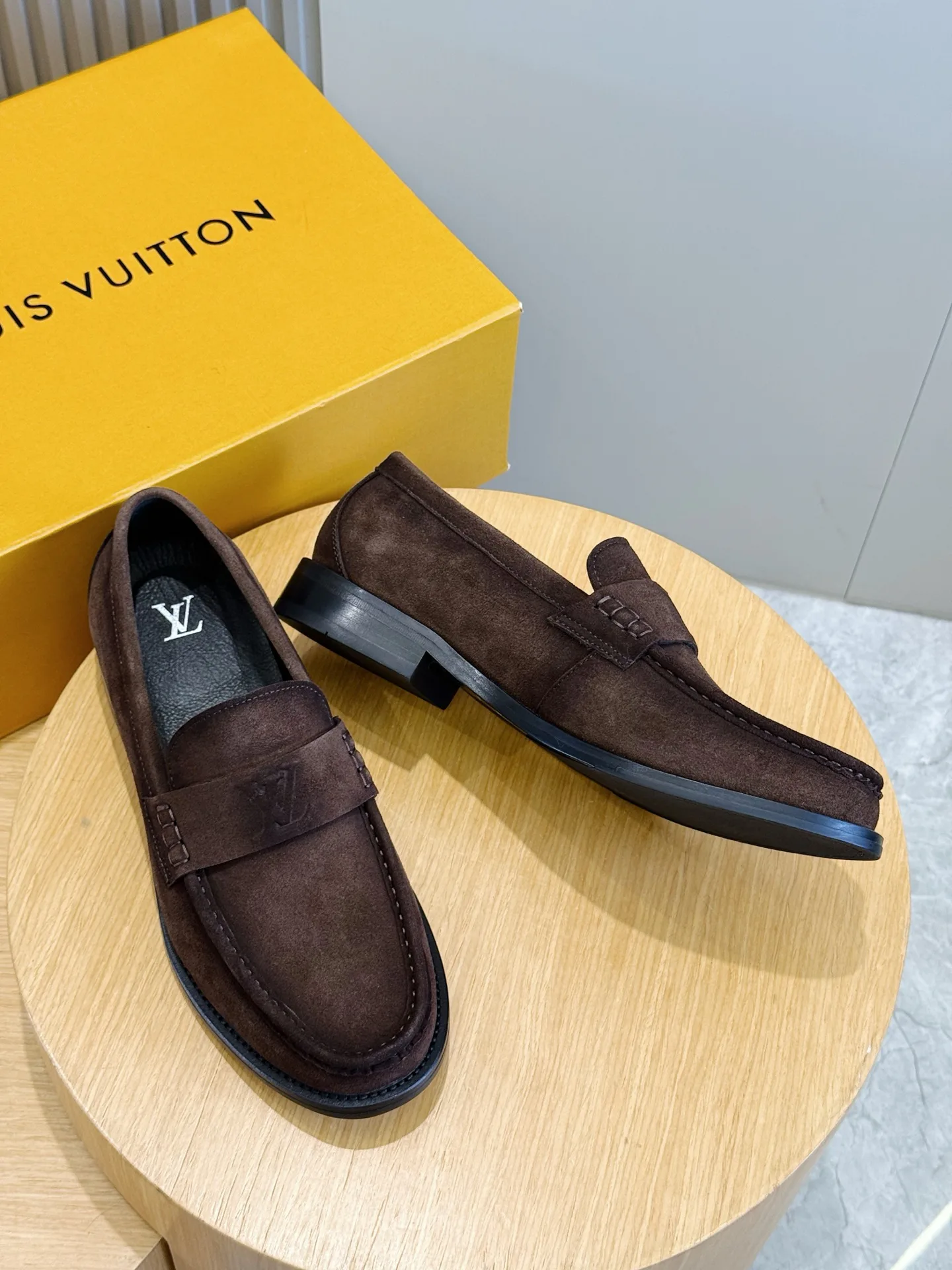Лоферы И Туфли Мужские Louis Vuitton 18247427
