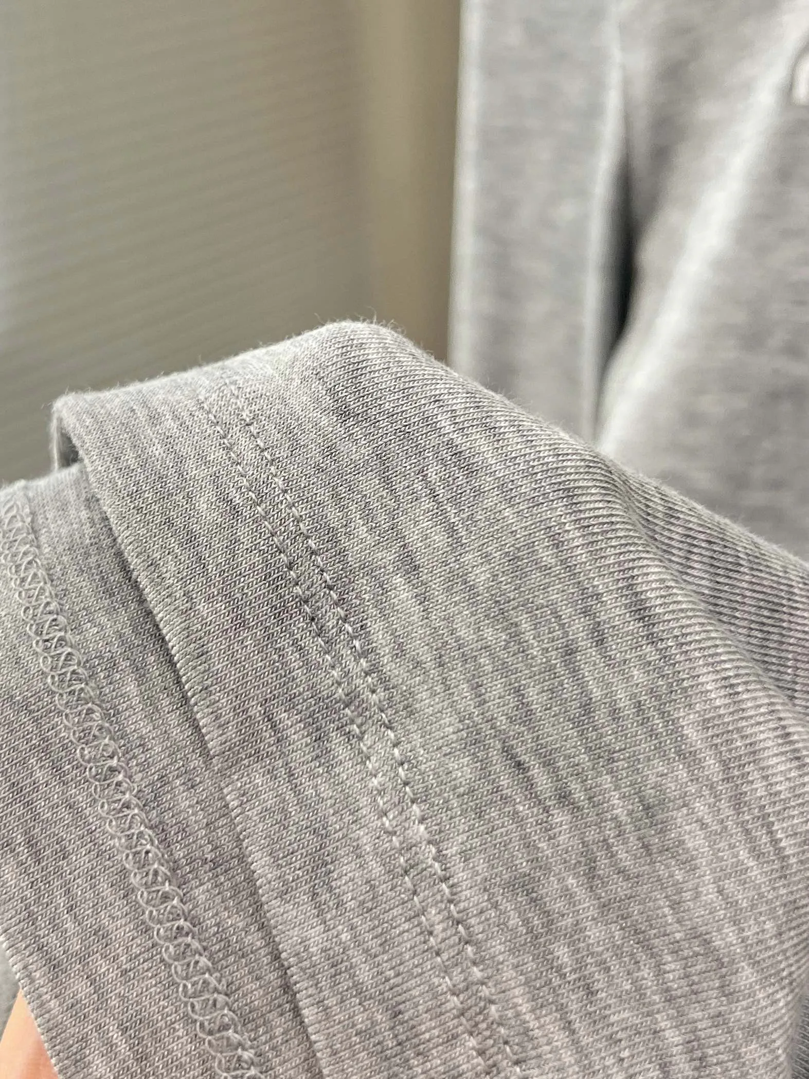 Лонгсливы Женские Miu Miu 102739