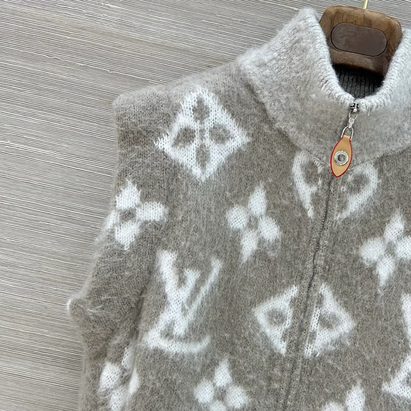 Жилеты Женские Louis Vuitton 19131310
