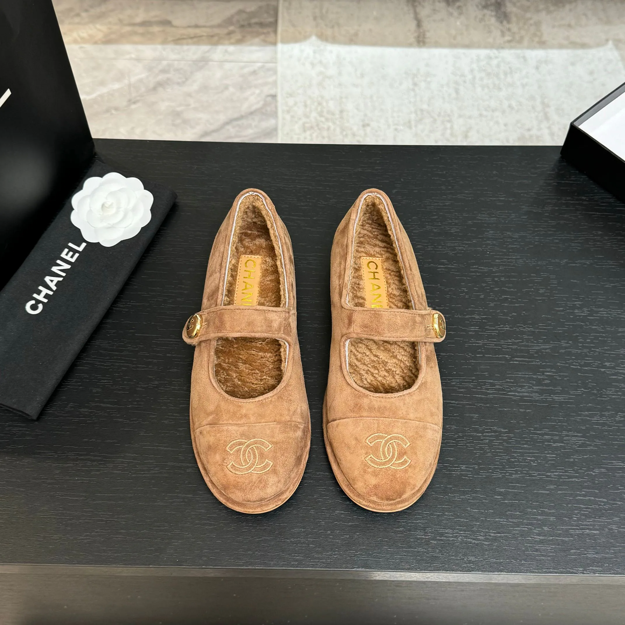Туфли Женские Chanel 18216492