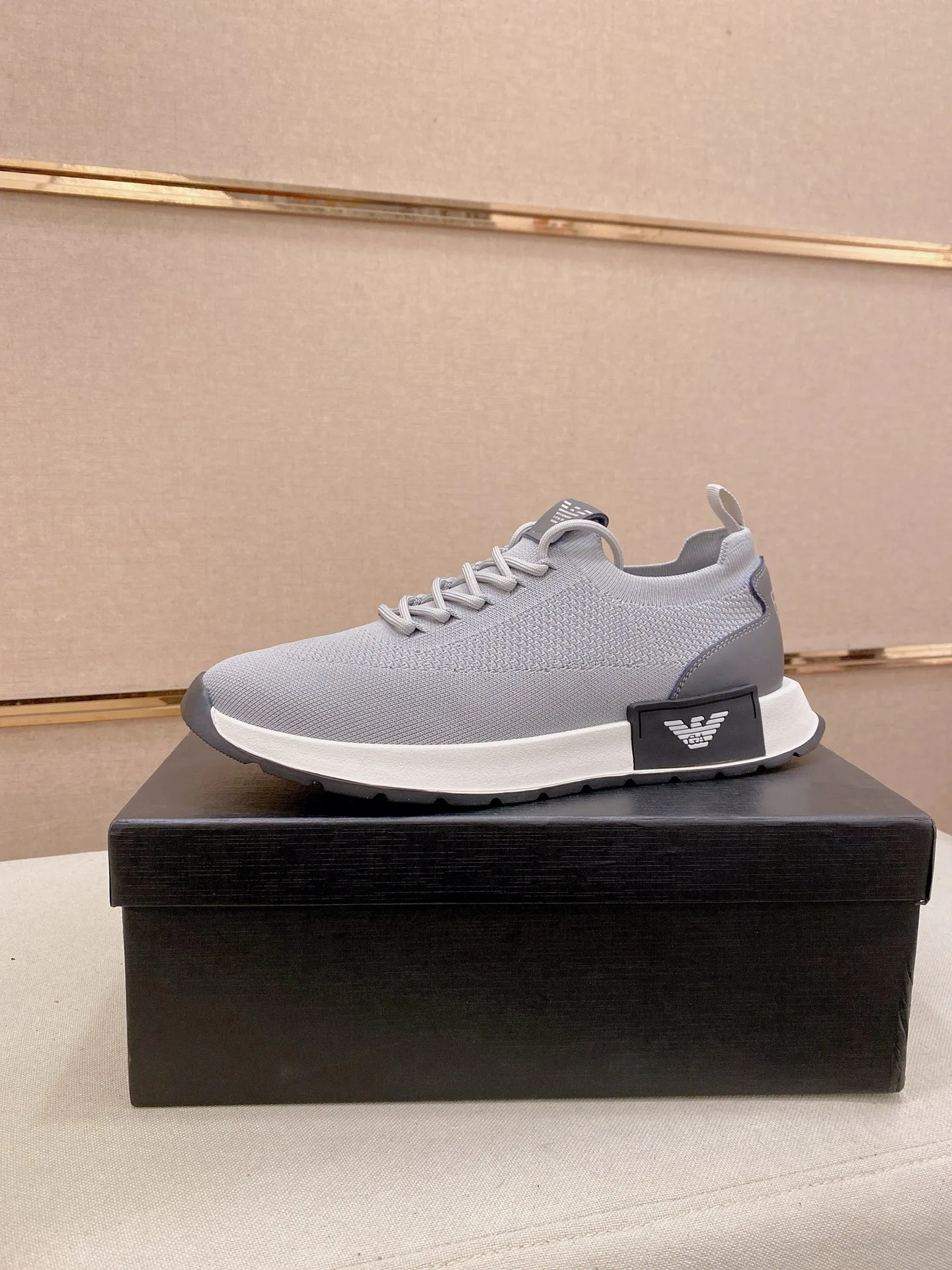 Кроссовки Мужские Armani 13293859