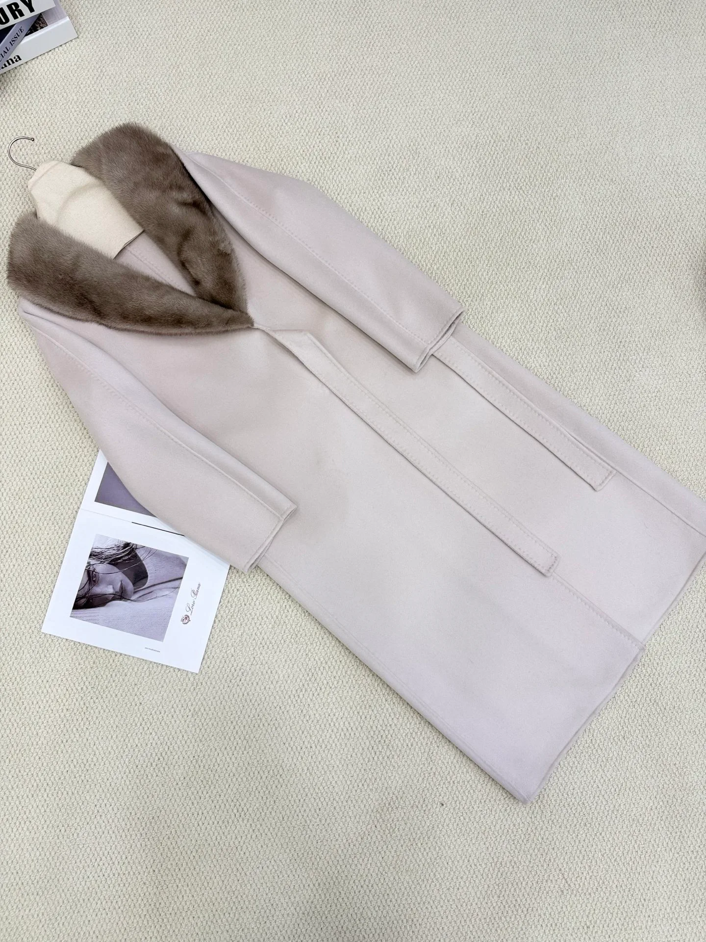 Пальто Женские Loro Piana 18946209