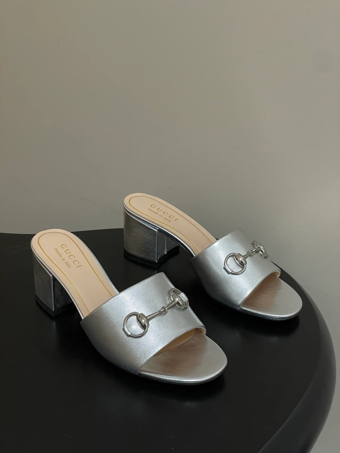 Сандалии Женские Gucci 11886559