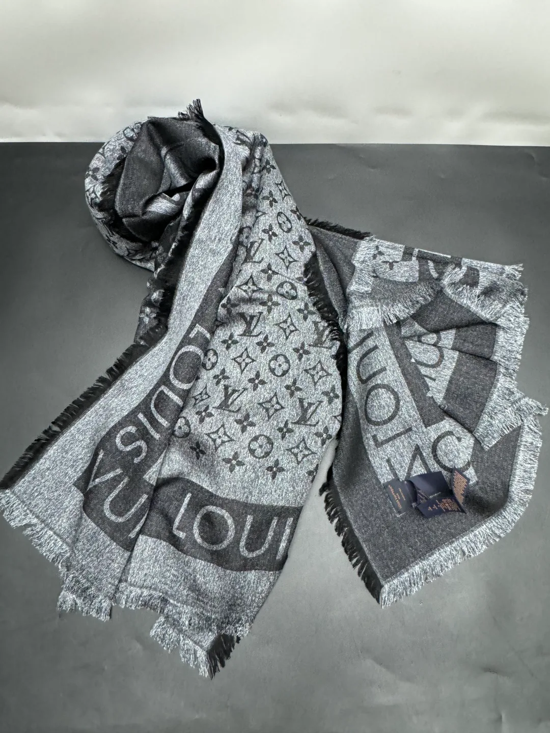 Шарфы Louis Vuitton 2639152