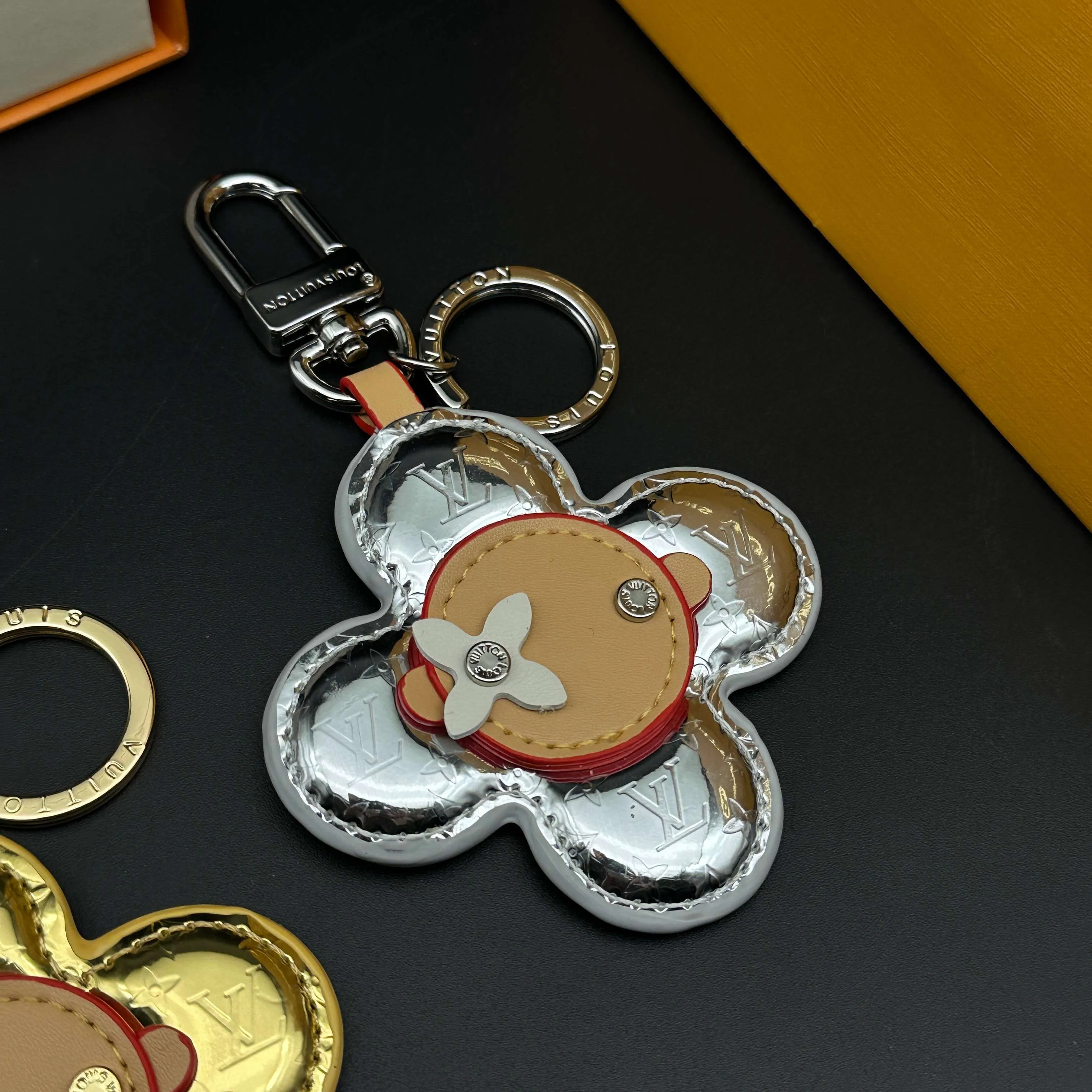 Ключницы Louis Vuitton 1256269