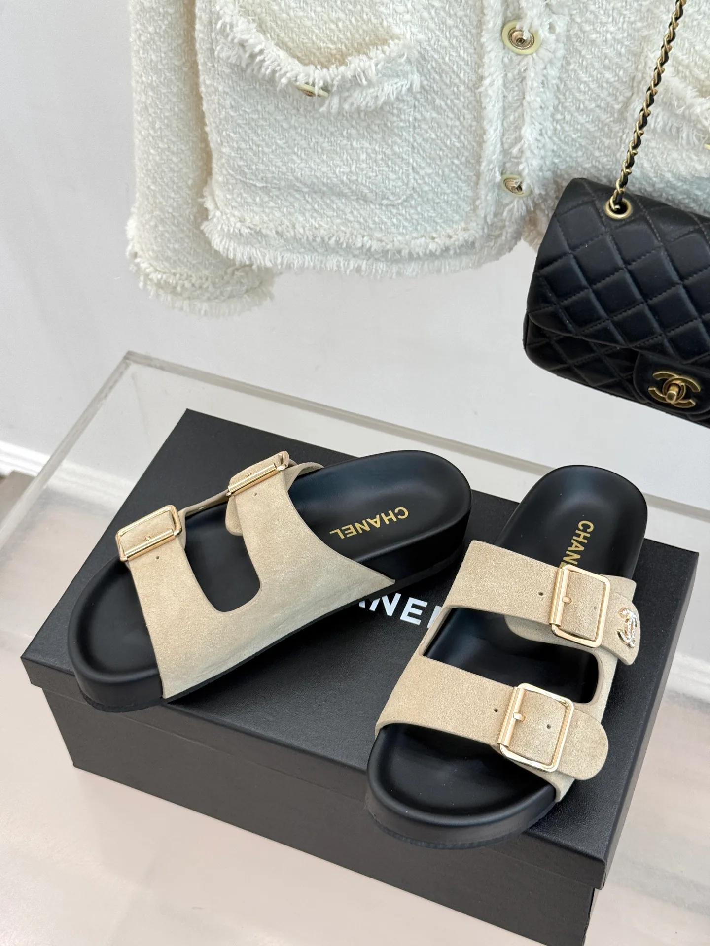 Шлепанцы Женские Chanel 11646685