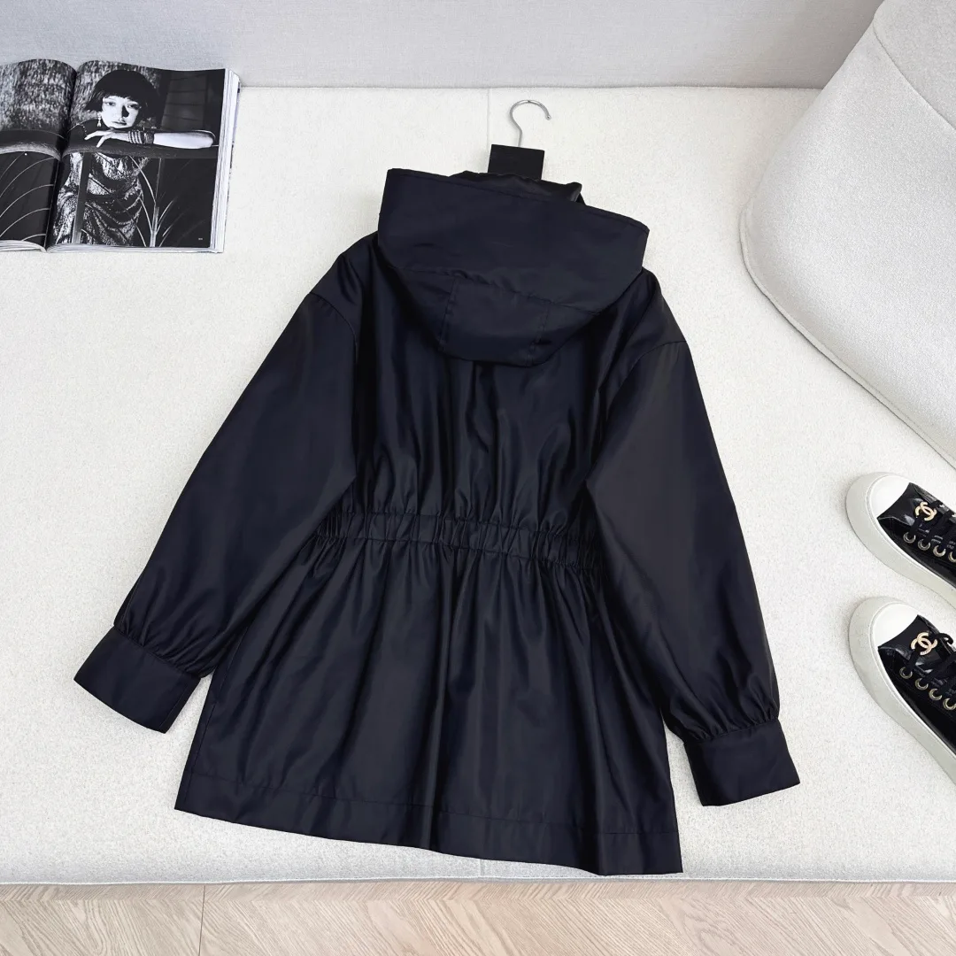 Куртки И Пуховики Женские Chanel 11329510