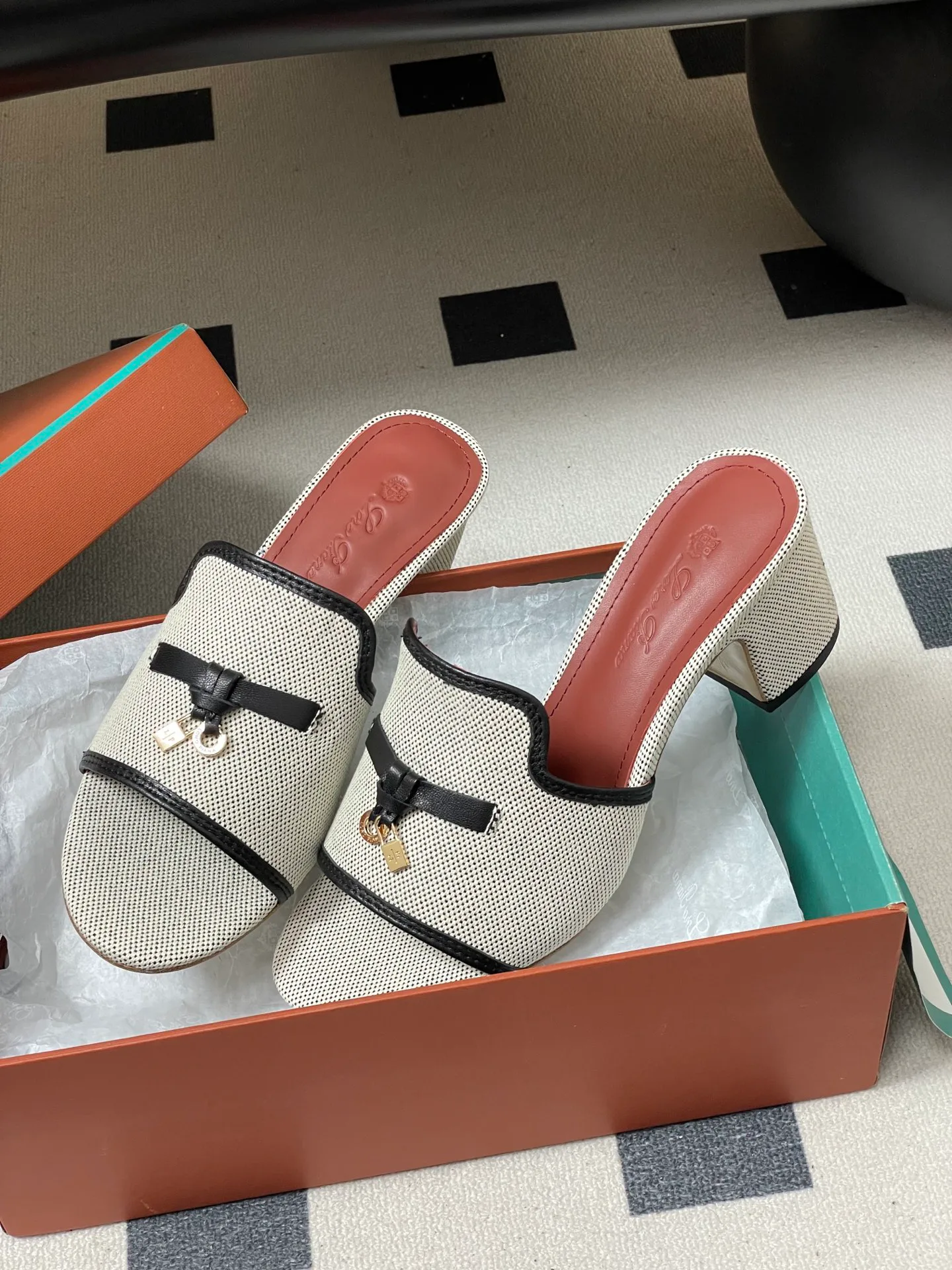 Сандалии Женские Loro Piana 11897574