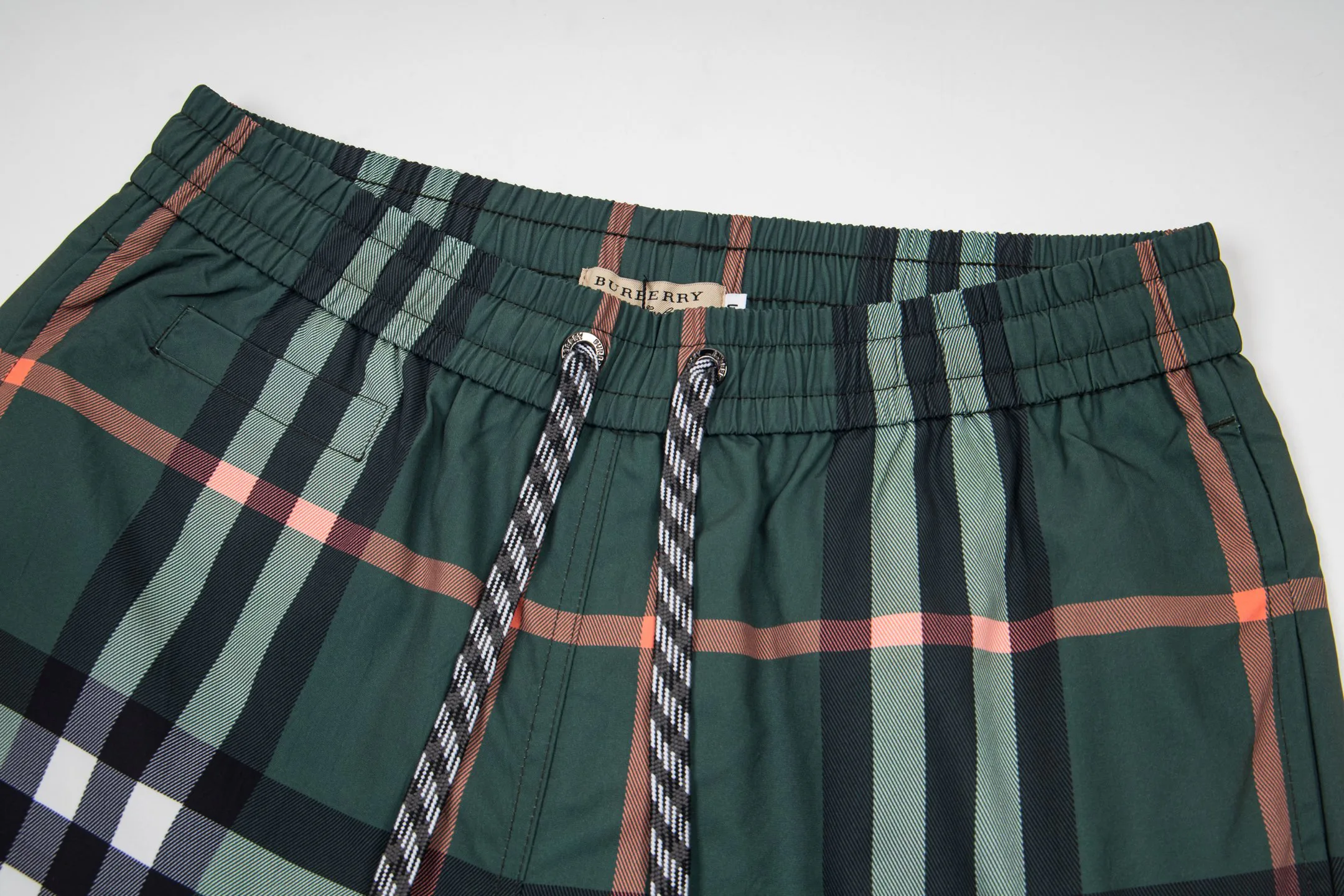 Шорты Мужские Burberry 18000513