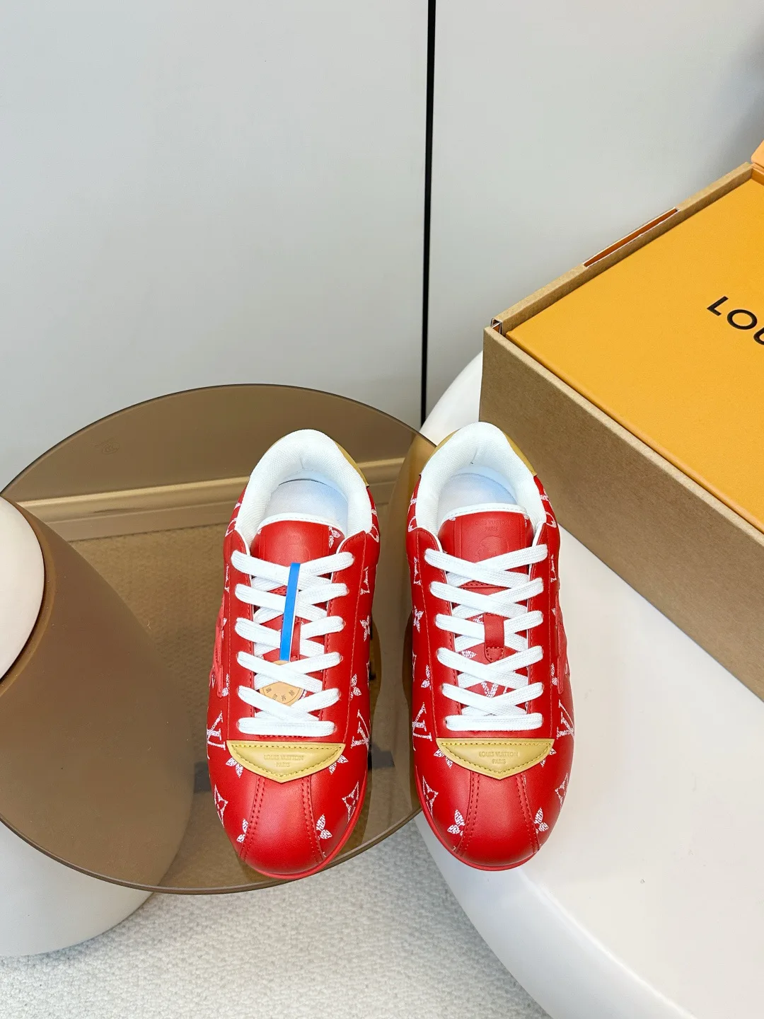 Кроссовки Женские Louis Vuitton 4948534