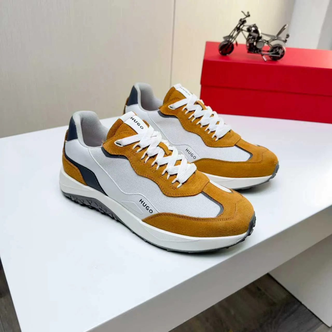 Кроссовки Женские Hugo Boss 235997