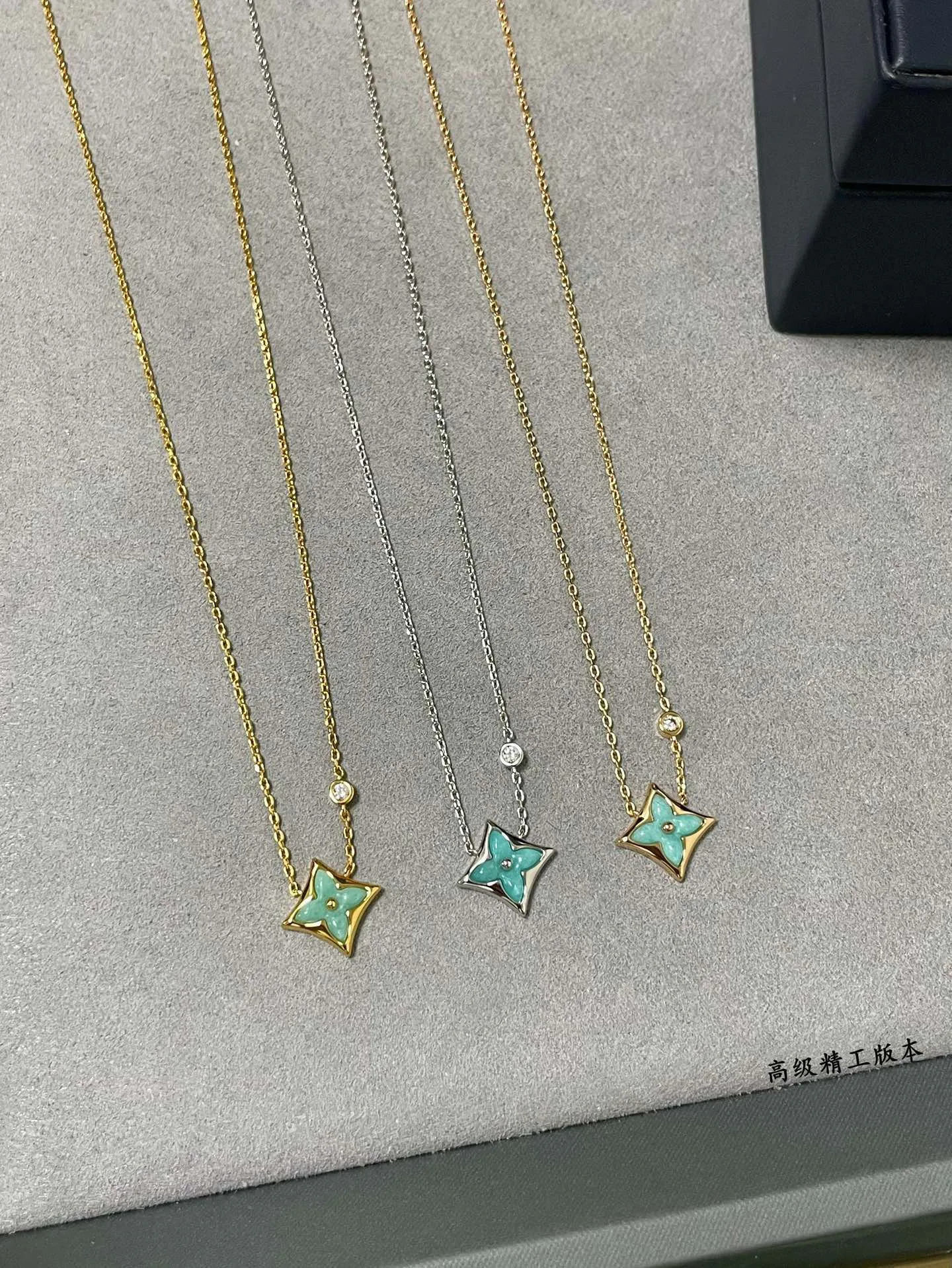 Бижутерия Louis Vuitton 11474362
