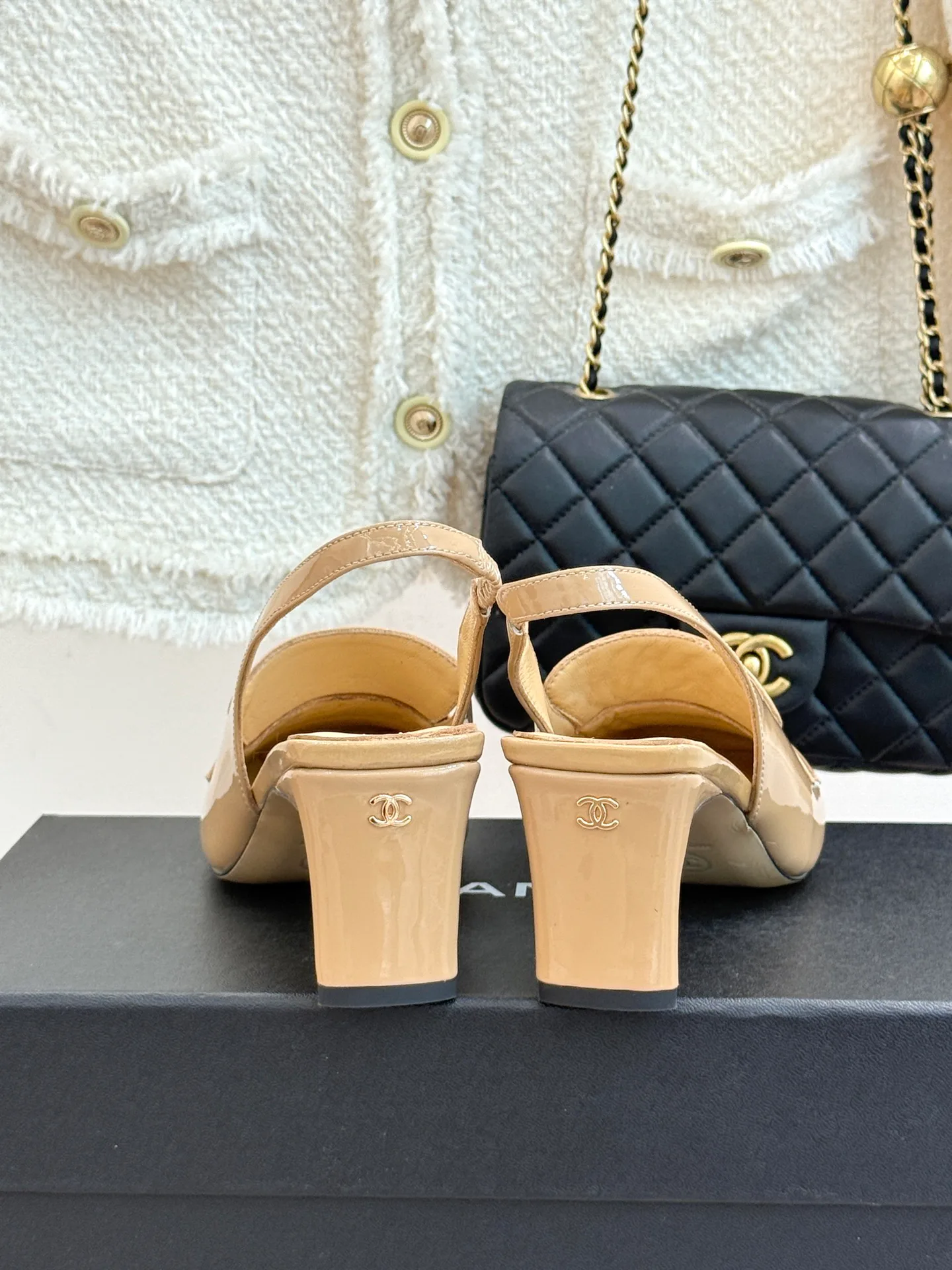 Босоножки Женские Chanel 17699631