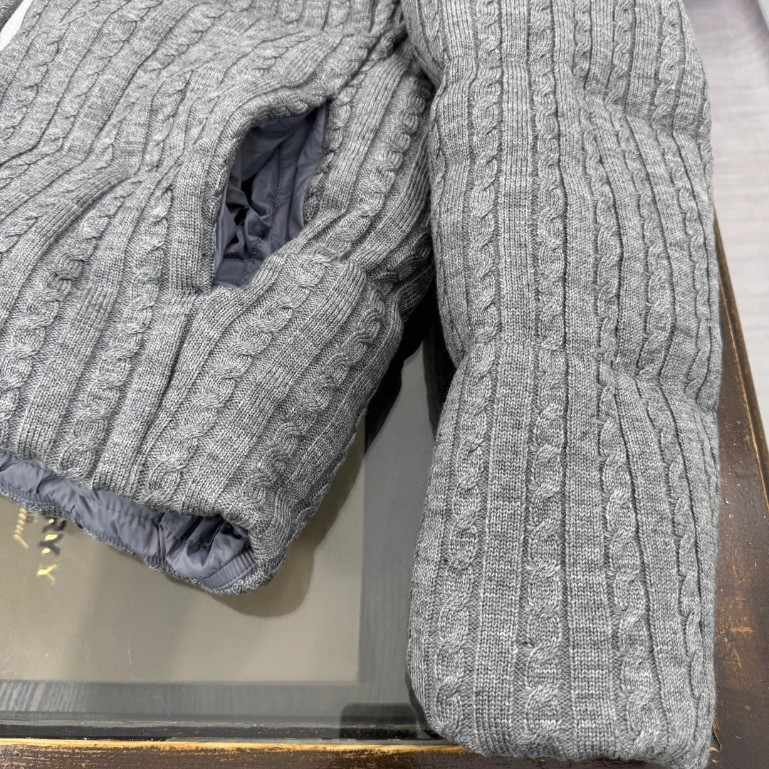 Куртки И Пуховики Женские Moncler 18001964