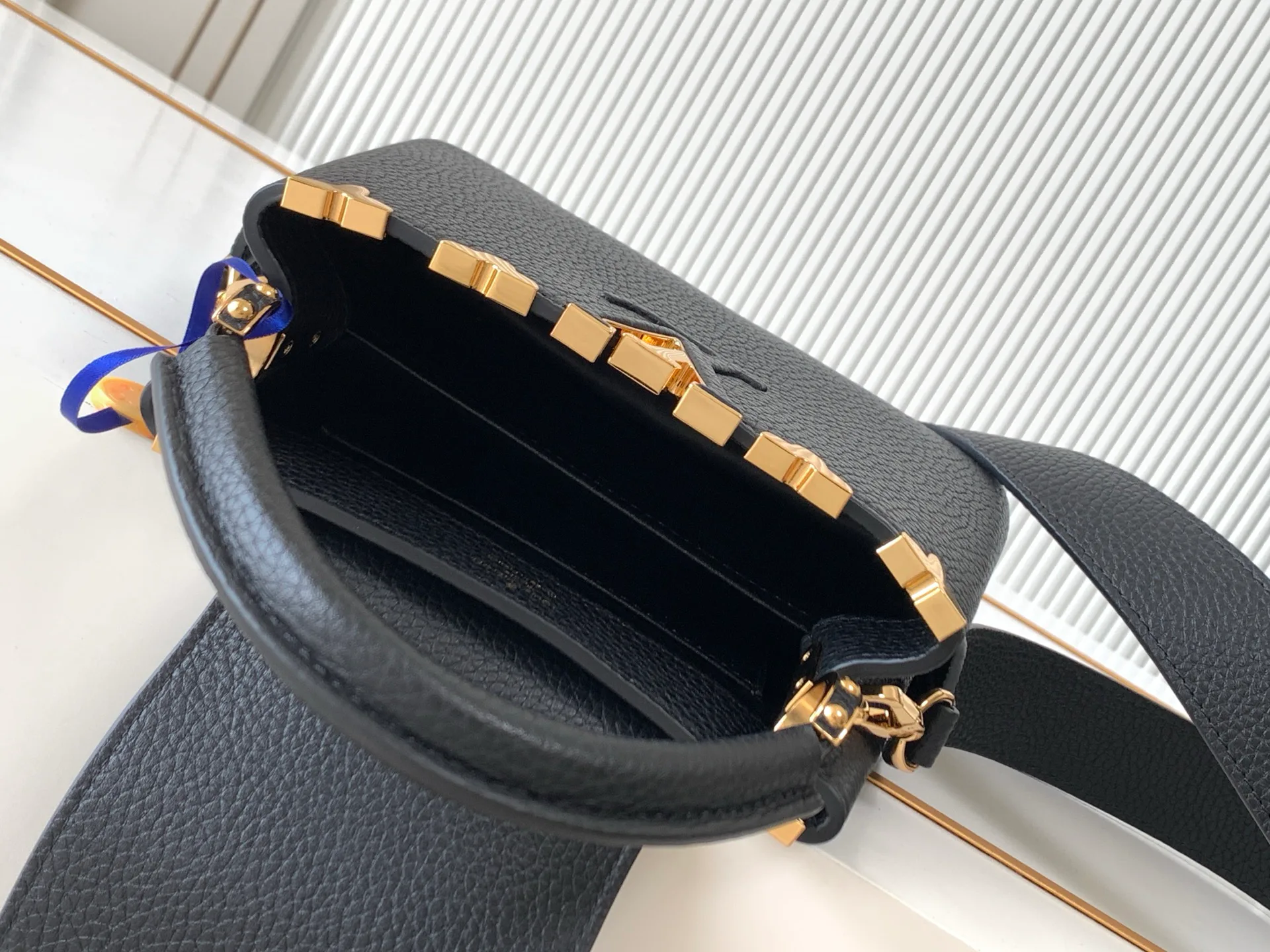 Классические Сумки Женские Louis Vuitton 17802975