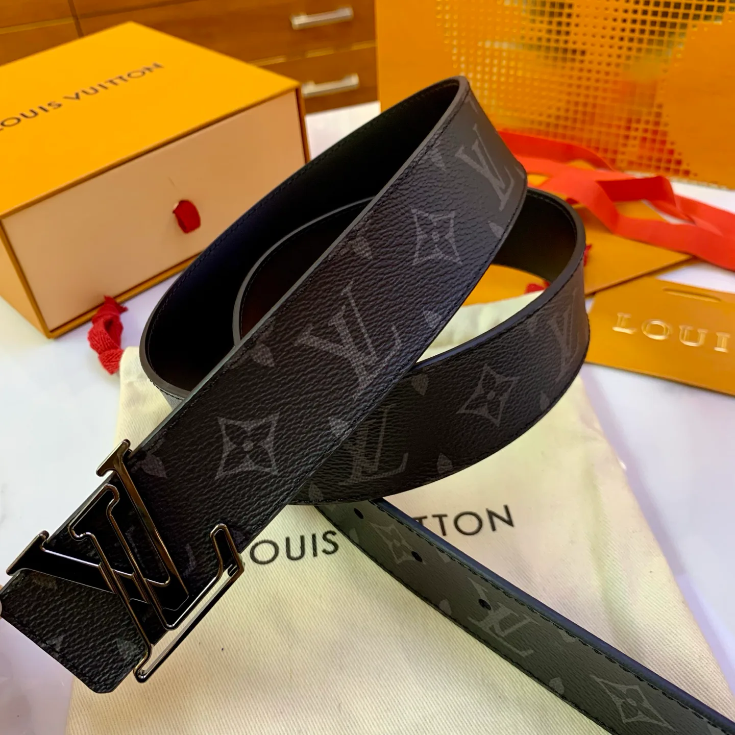 Ремни Louis Vuitton 17725234