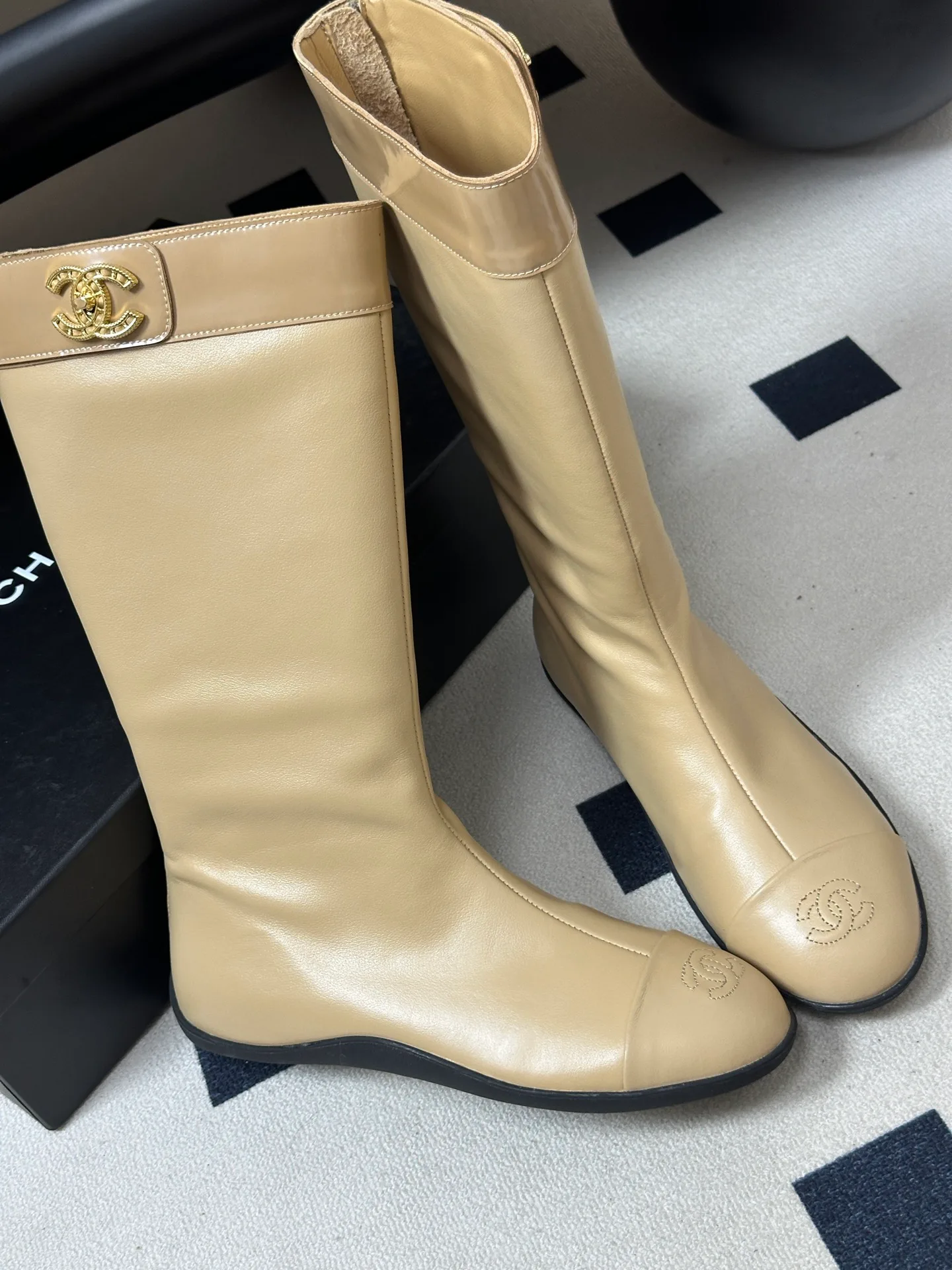 Сапоги Женские Chanel 18543436