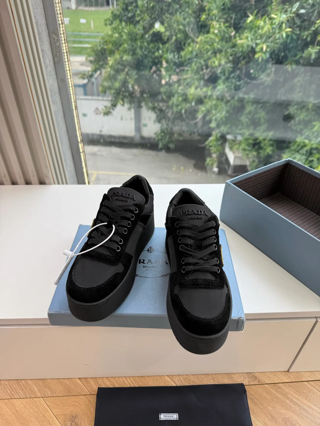 Кроссовки Женские Prada 18539273
