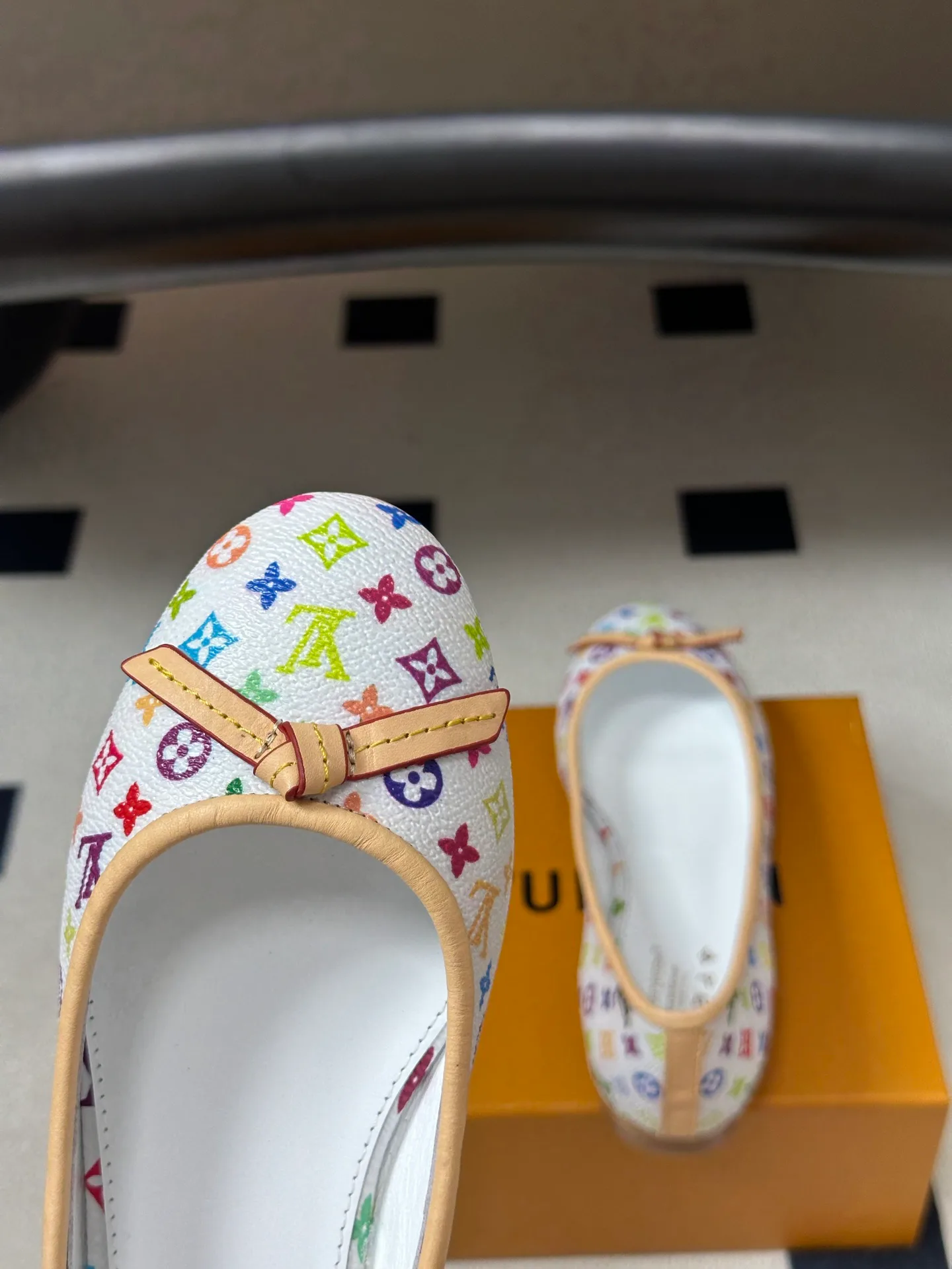 Балетки Женские Louis Vuitton 18049410
