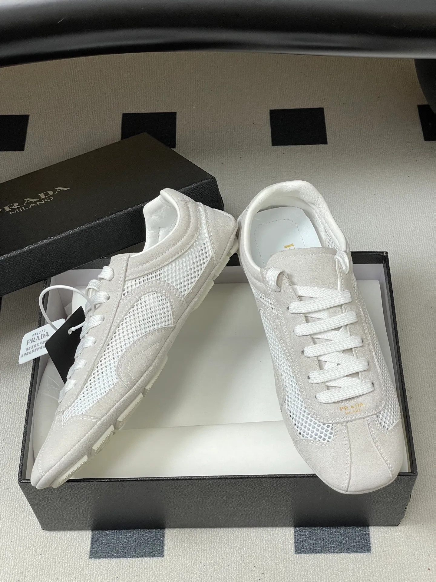 Кроссовки Женские Prada 12880104