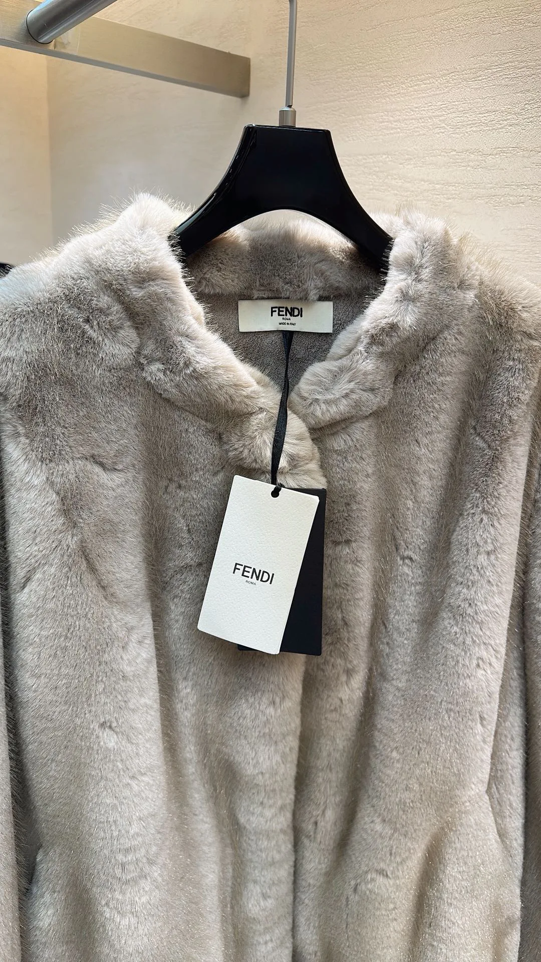 Шубы Женские Fendi 381093