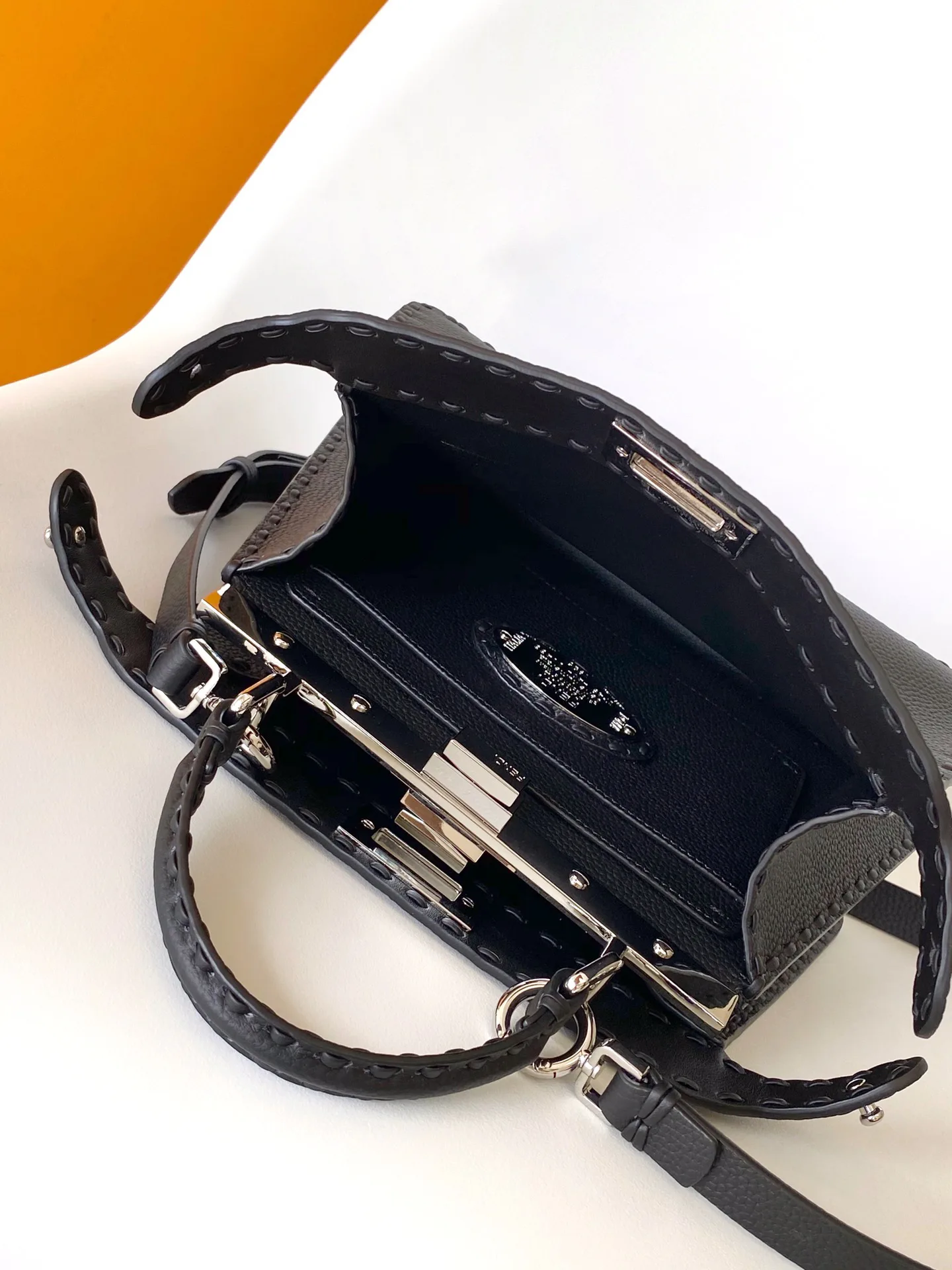 Классические Сумки Женские Fendi 11671438