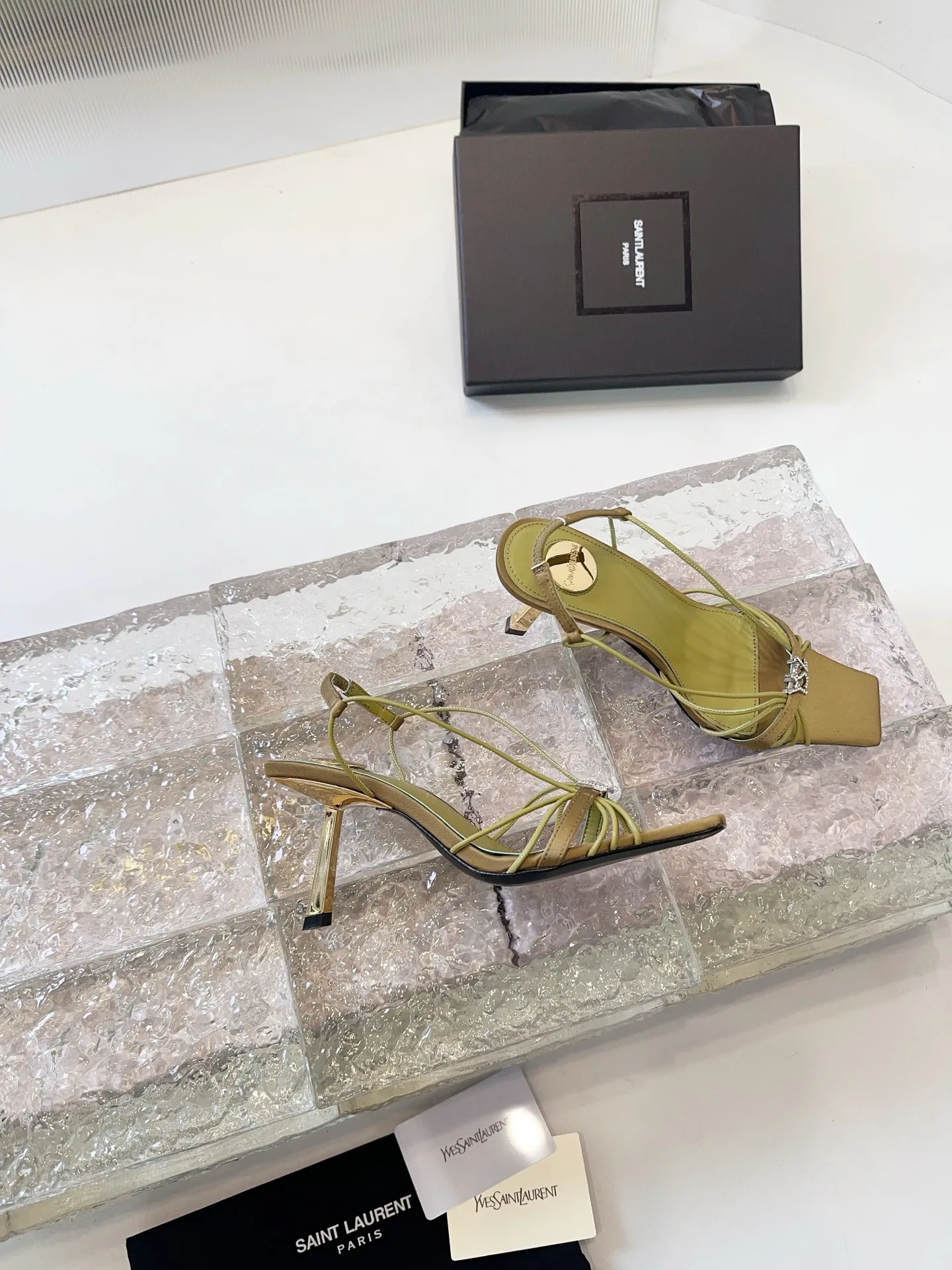 Босоножки Женские Saint Laurent 11278238