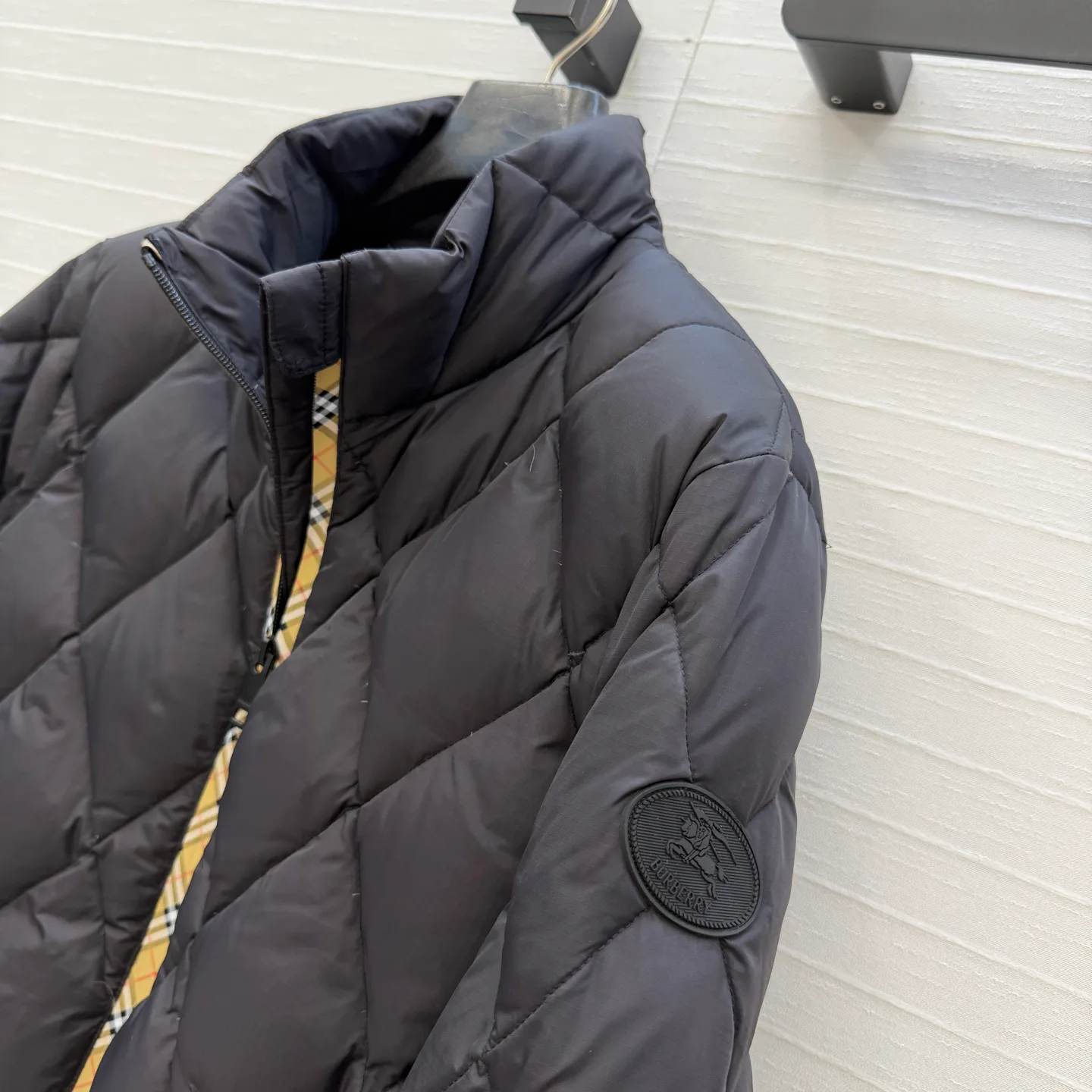 Куртки И Пуховики Женские Burberry 18325227
