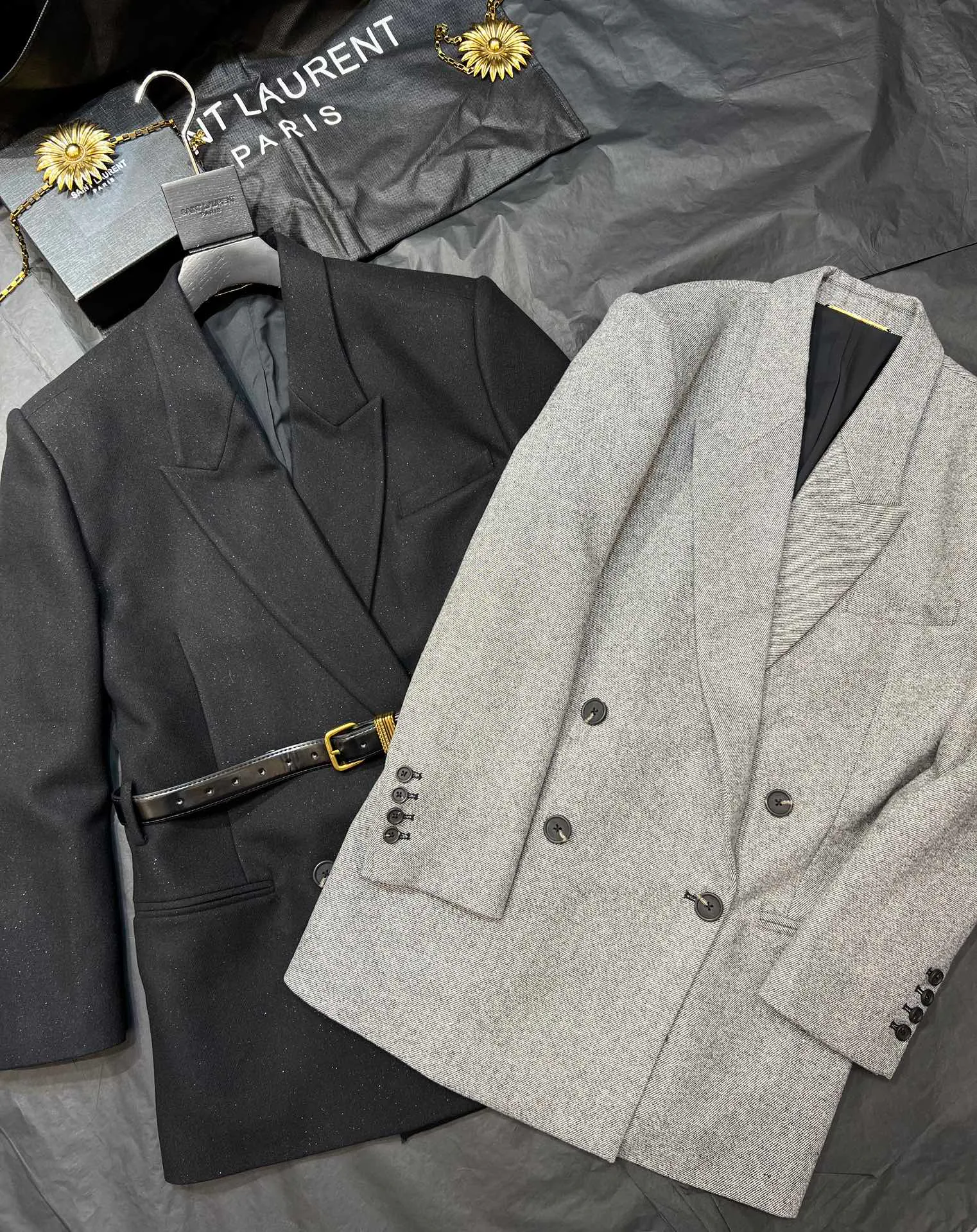 Куртки И Пуховики Женские Saint Laurent 148519