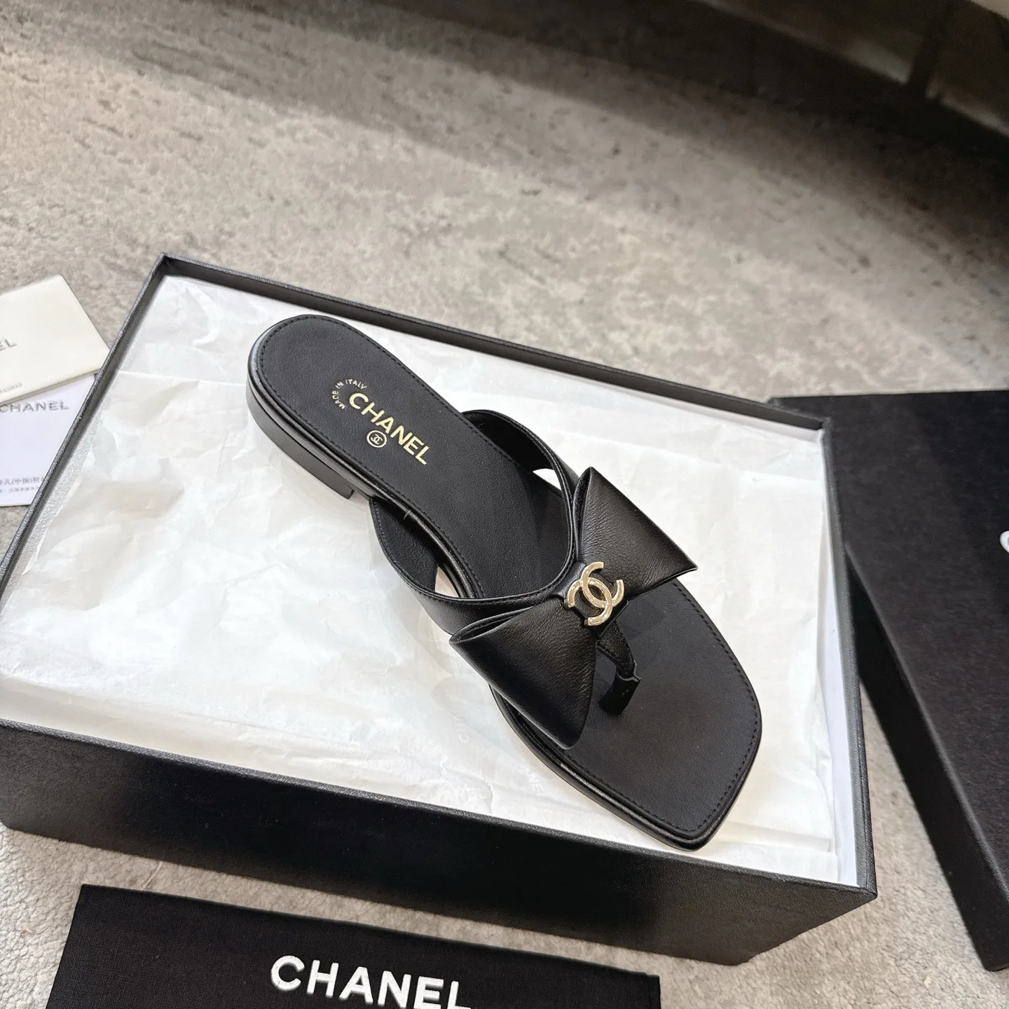 Шлепанцы Женские Chanel 17572302